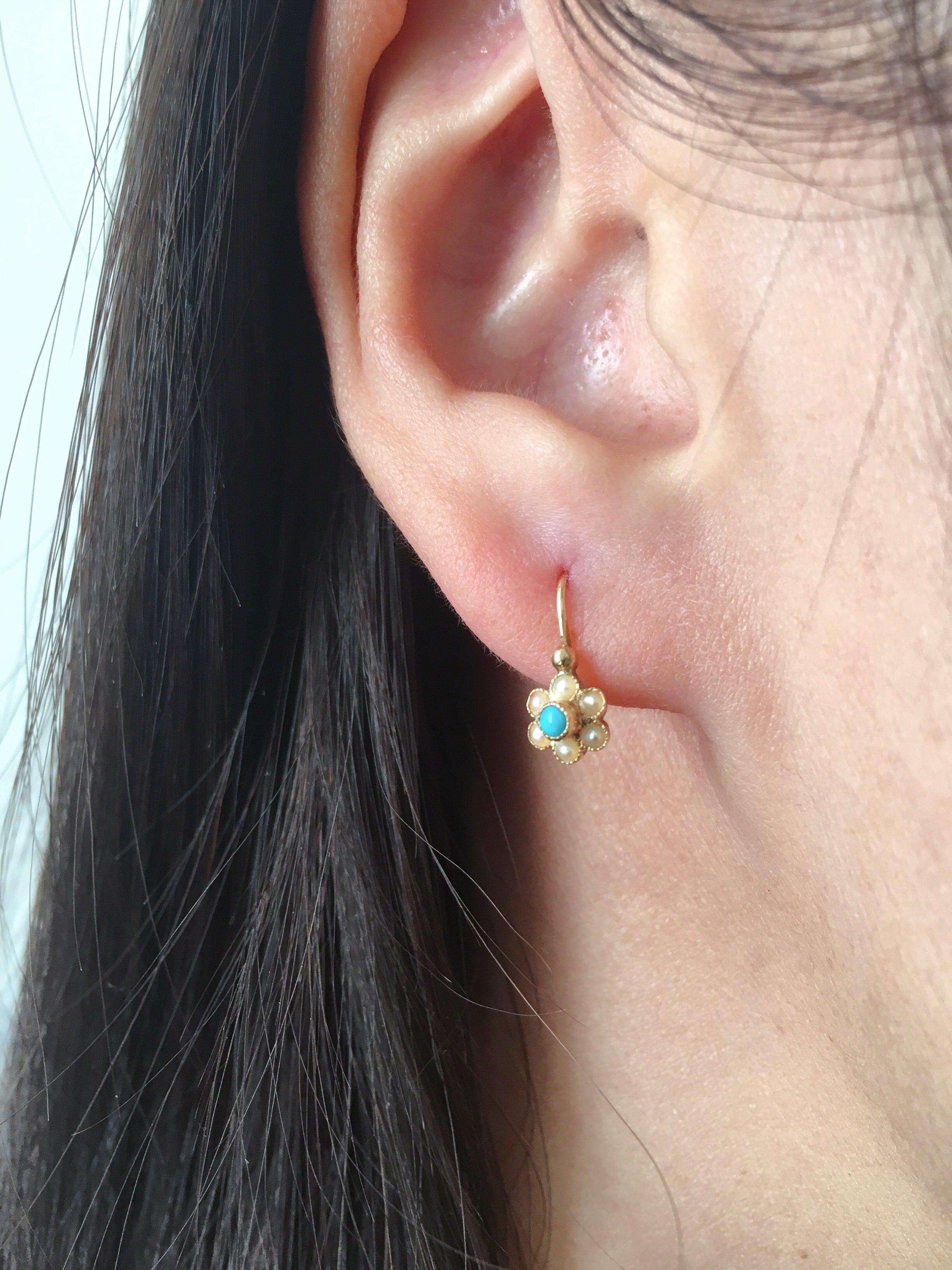 Very sweet Victorian 18K gold turquoise pearl flower children sleeper earrings - Curiously timeless