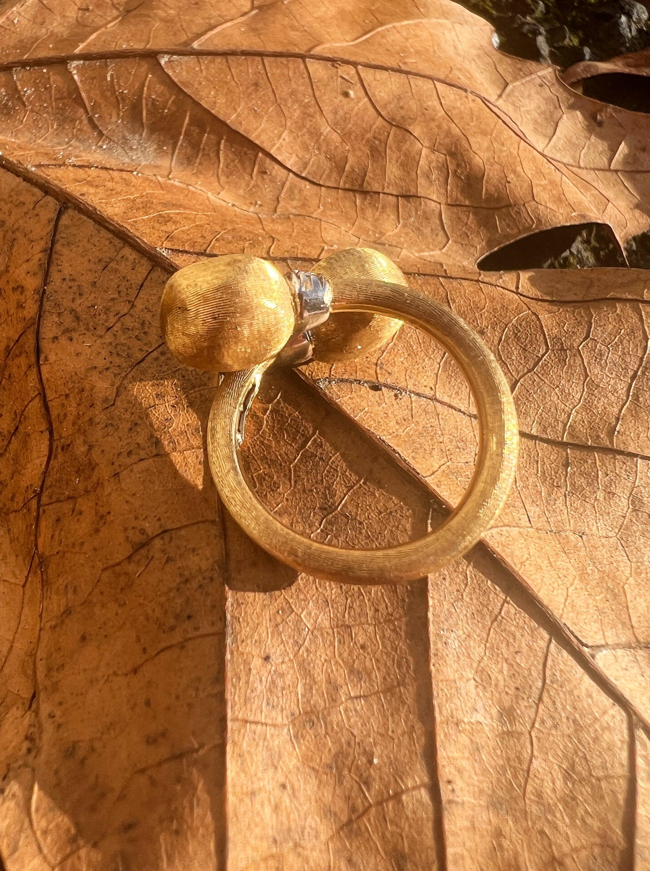 18k yellow gold sphere diamond ring by Marco Bicego, collection “Africa” - Curiously timeless