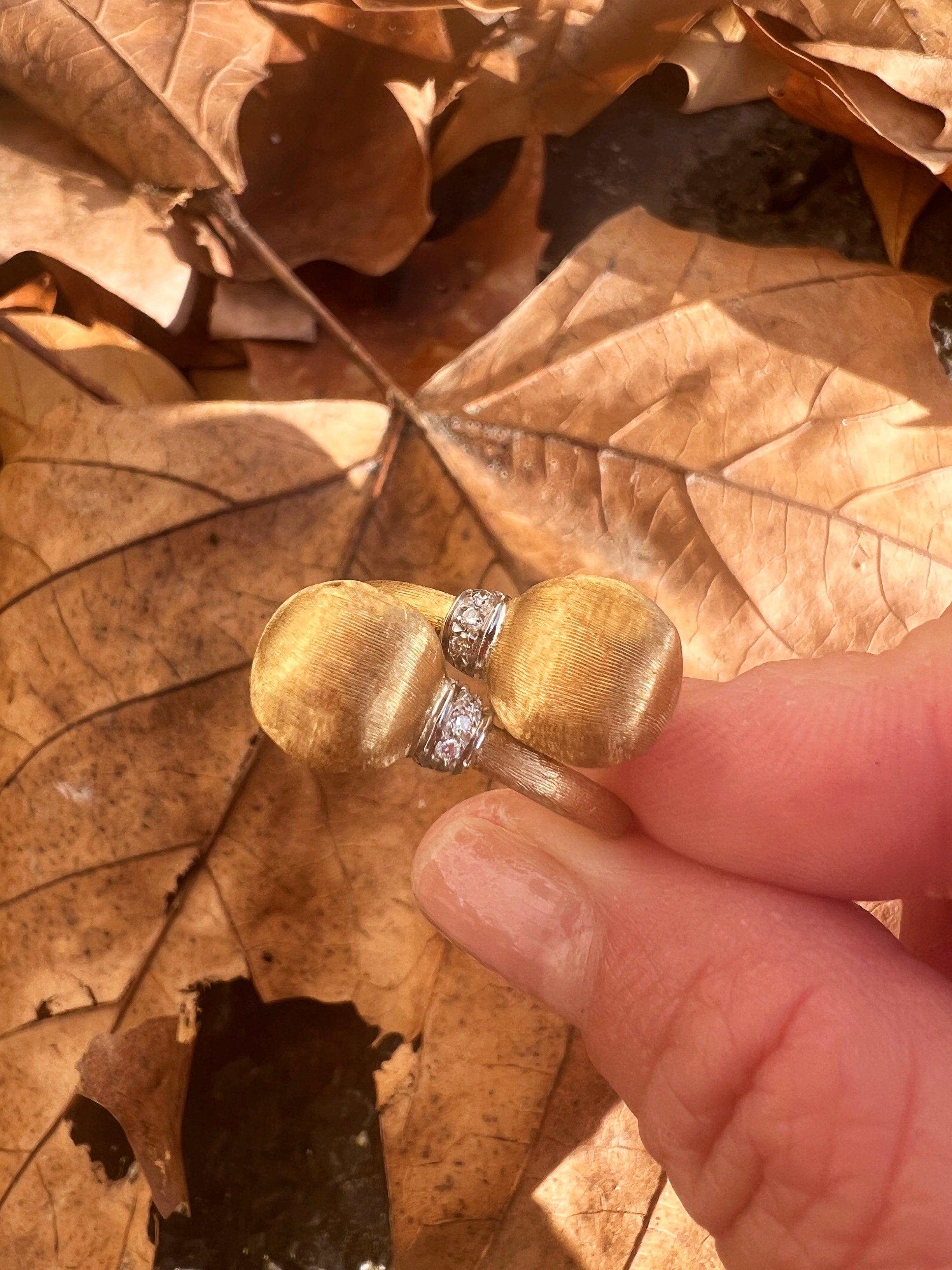 18k yellow gold sphere diamond ring by Marco Bicego, collection “Africa” - Curiously timeless