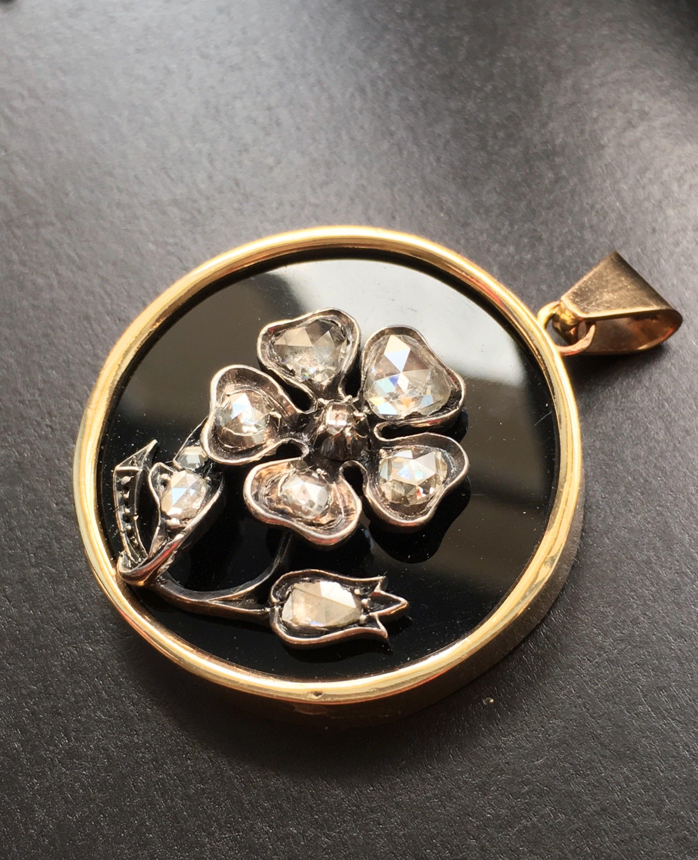 Magnificent Victorian 18K gold rose cut diamonds onyx pansy flower medaillon pendant - Curiously timeless