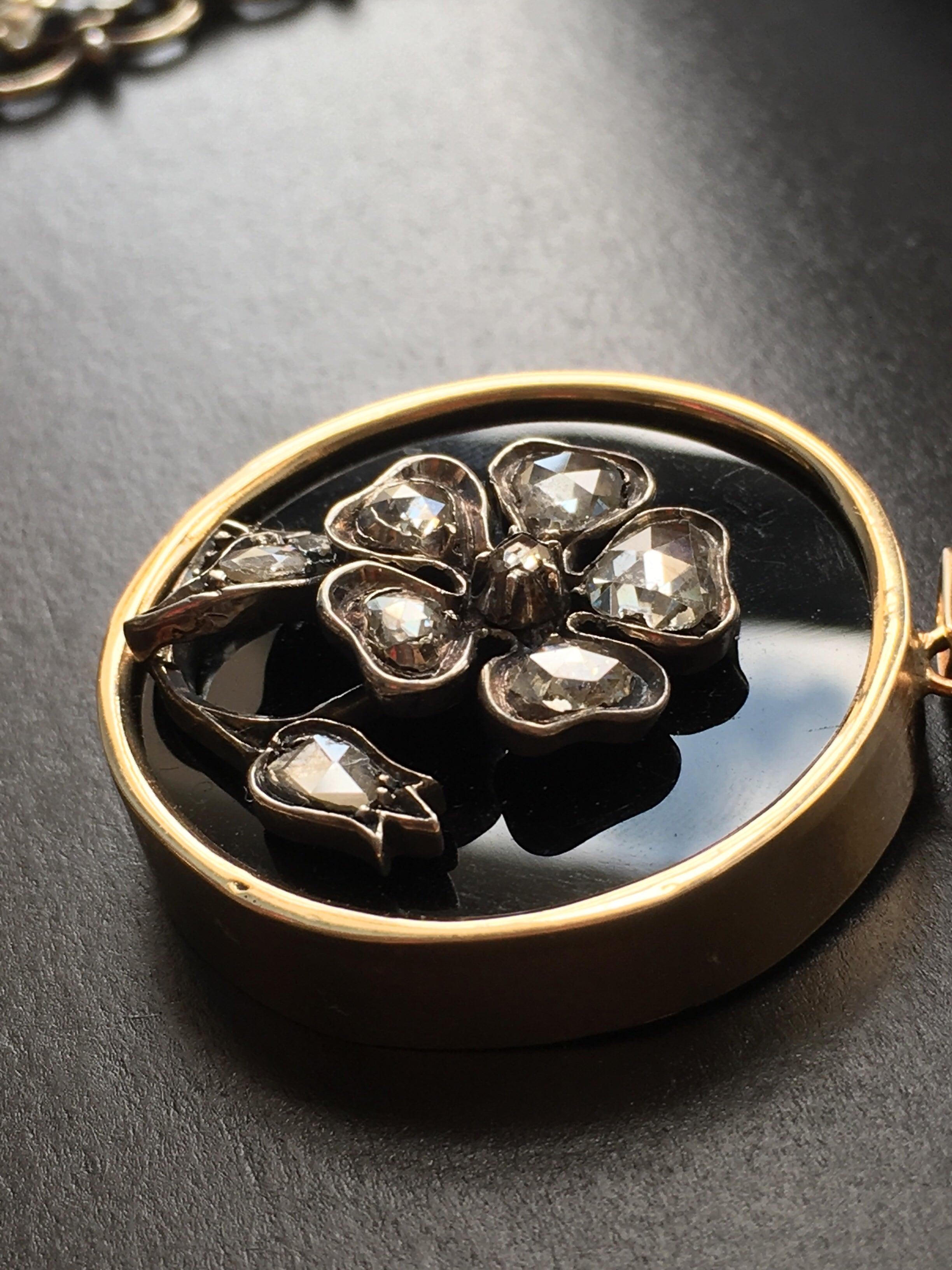 Magnificent Victorian 18K gold rose cut diamonds onyx pansy flower medaillon pendant - Curiously timeless