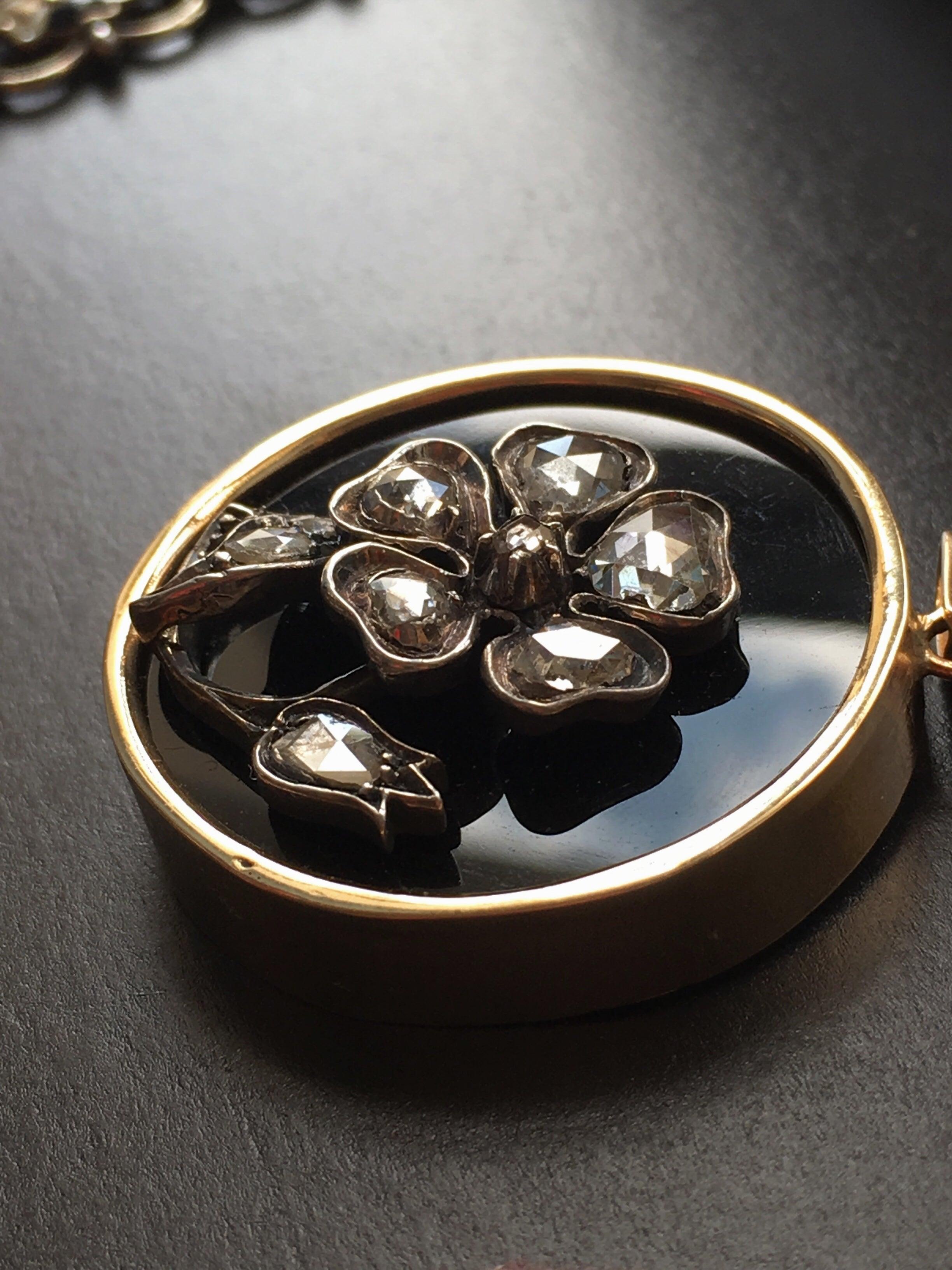 Magnificent Victorian 18K gold rose cut diamonds onyx pansy flower medaillon pendant - Curiously timeless