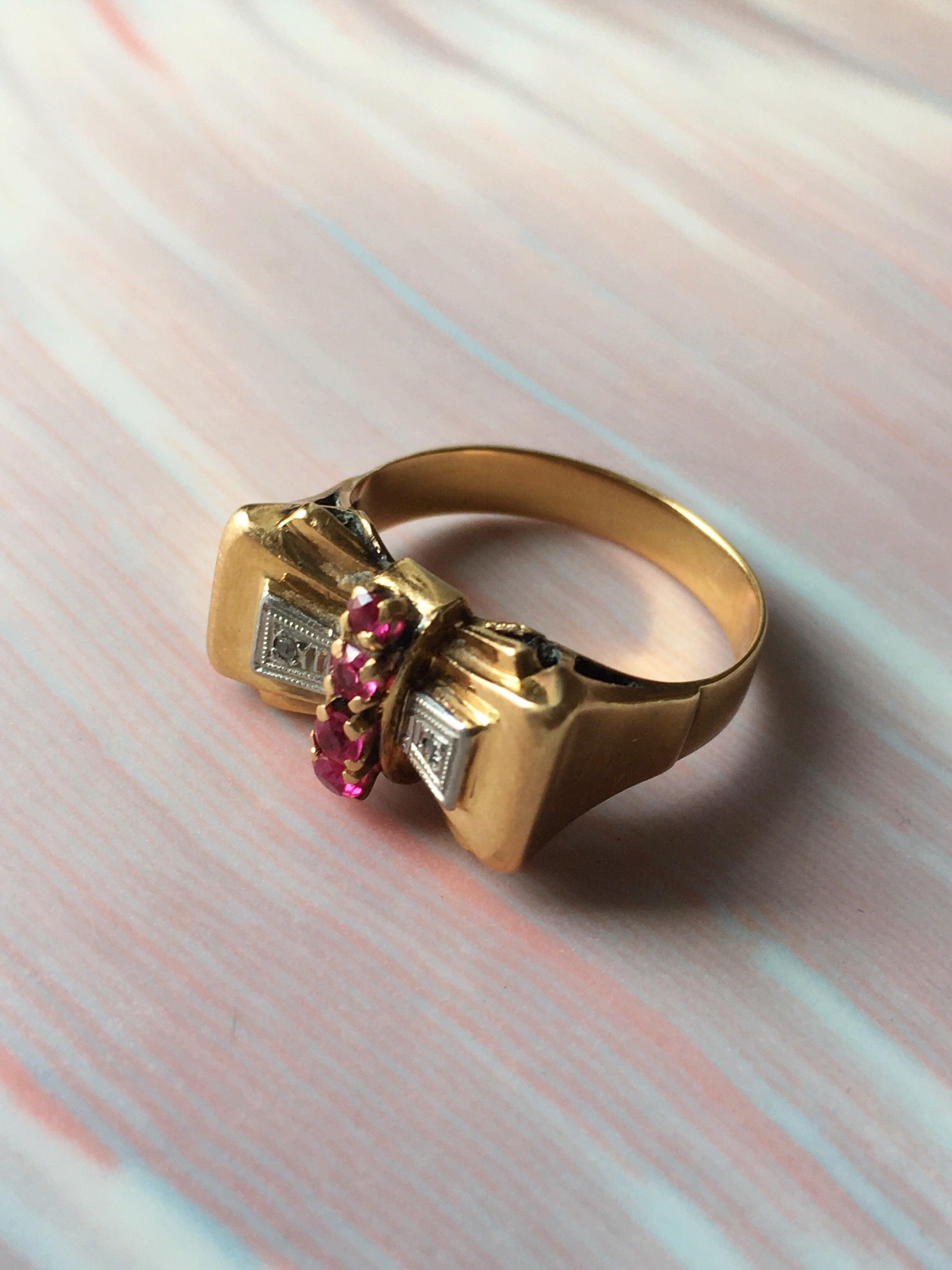 Sweet 18K gold platinum diamond ruby bow & tank cocktail ring - Curiously timeless