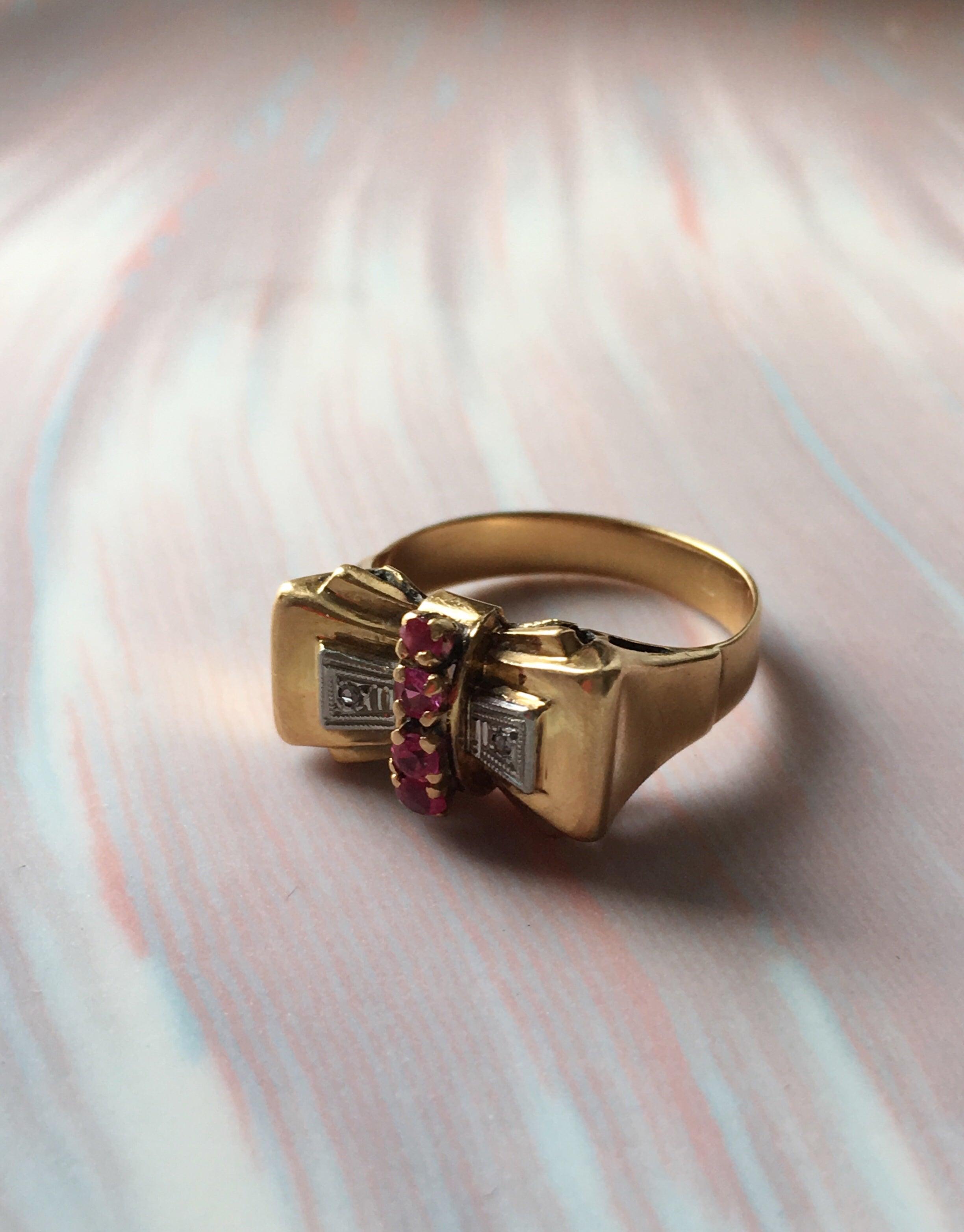 Sweet 18K gold platinum diamond ruby bow & tank cocktail ring - Curiously timeless