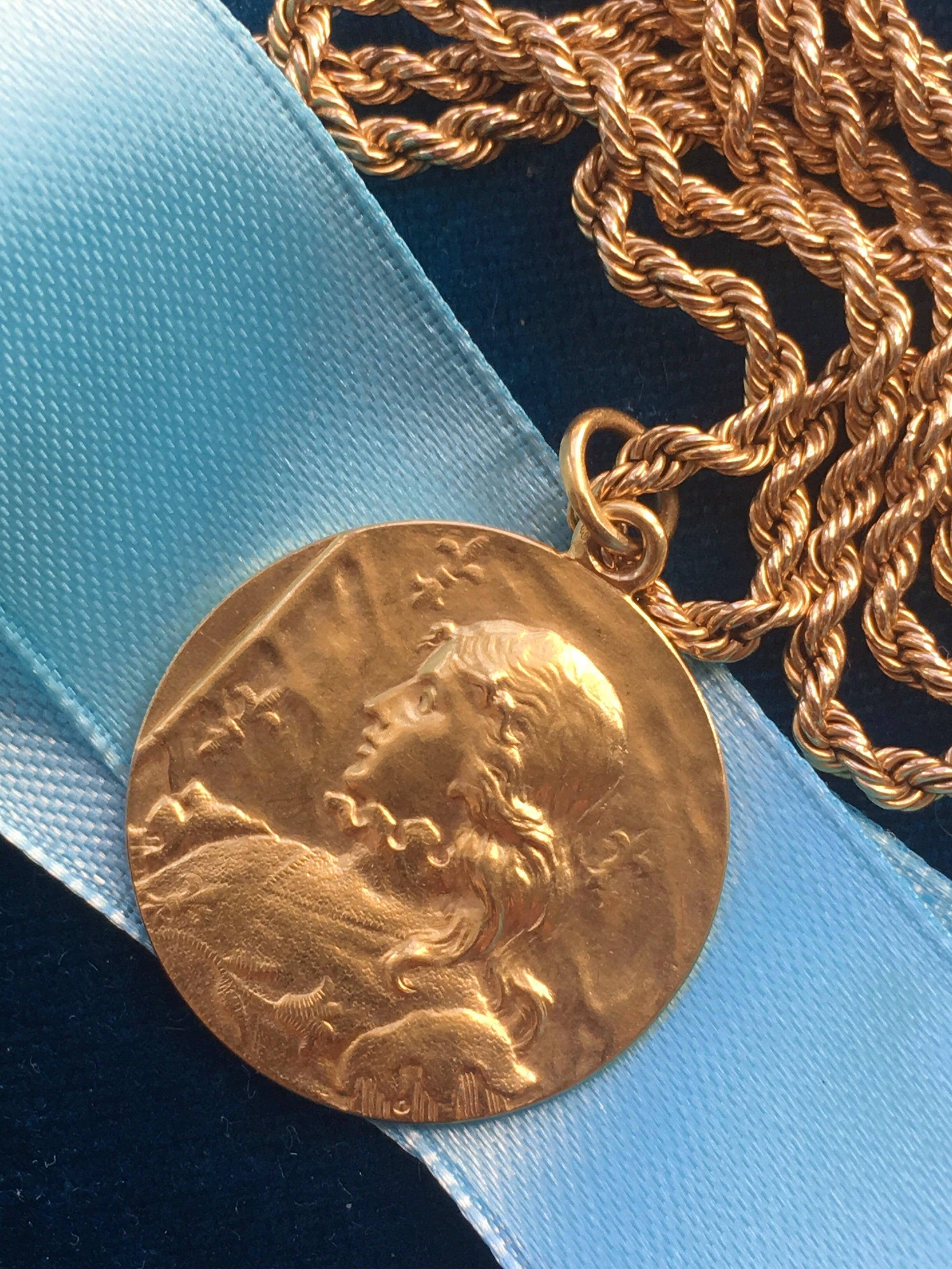 Rare and beautiful double sided 19th century Joan of Arc 18k gold medal - Curiously timeless