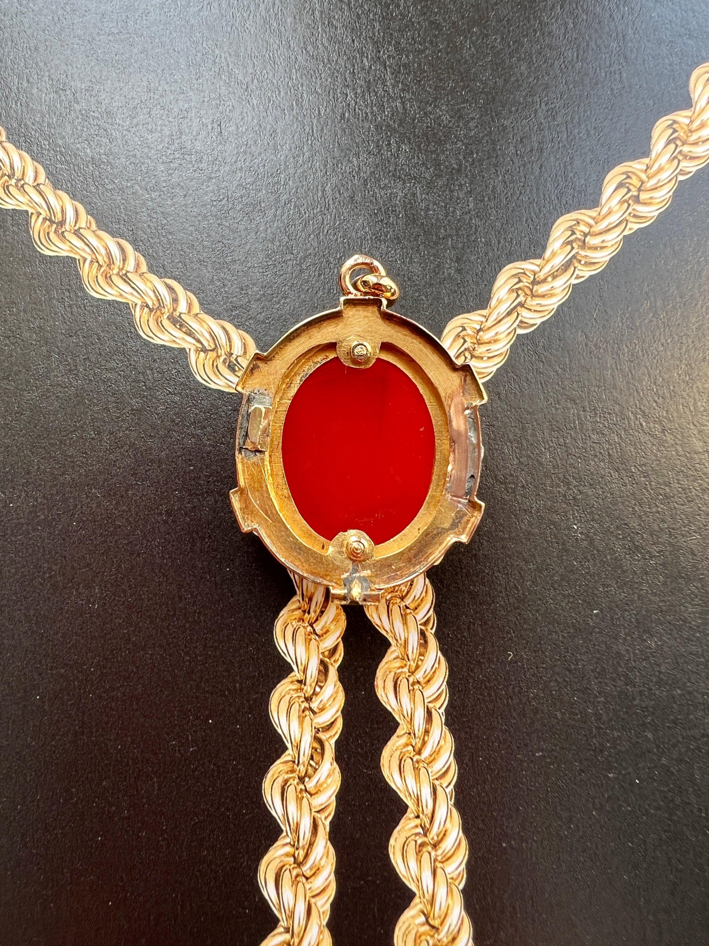 Antique 18K gold agate cameo pearl pendant - Curiously timeless