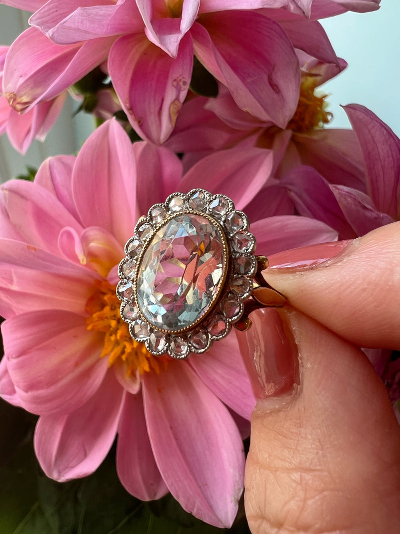 Antique 18K gold aquamarine and diamond ring