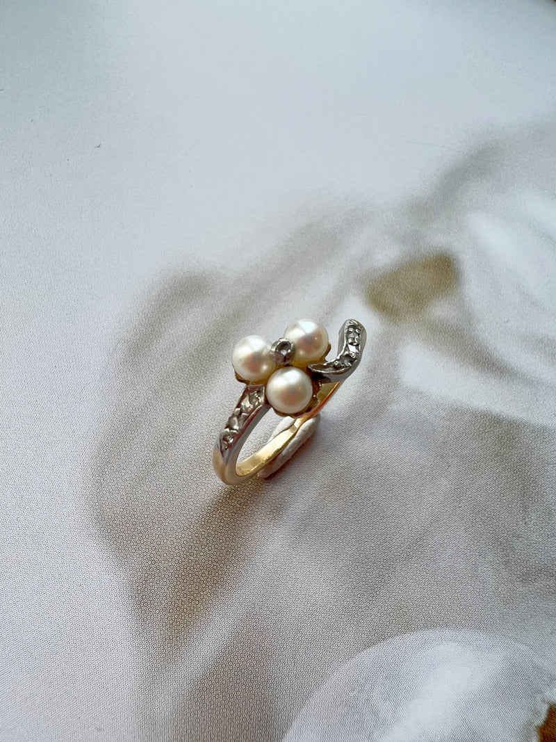 Victorian era 18K gold pearl diamond clover ring