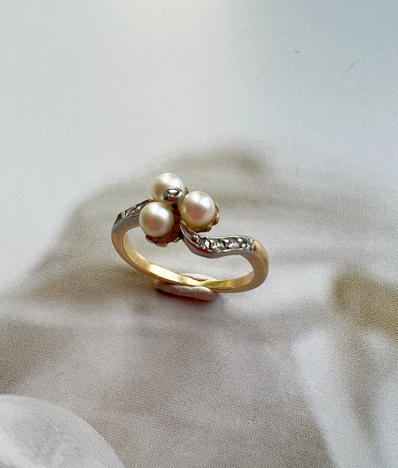 Victorian era 18K gold pearl diamond clover ring