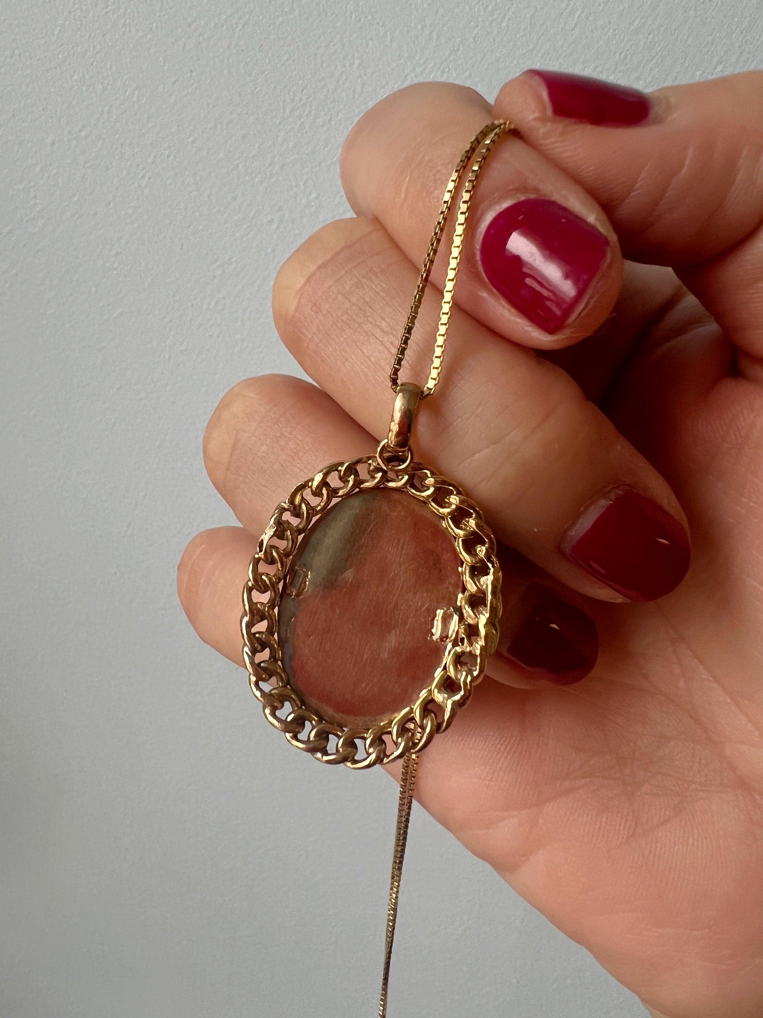 Victorian era 18K gold pendant with diamond ruby flower on bloodstone - Curiously timeless