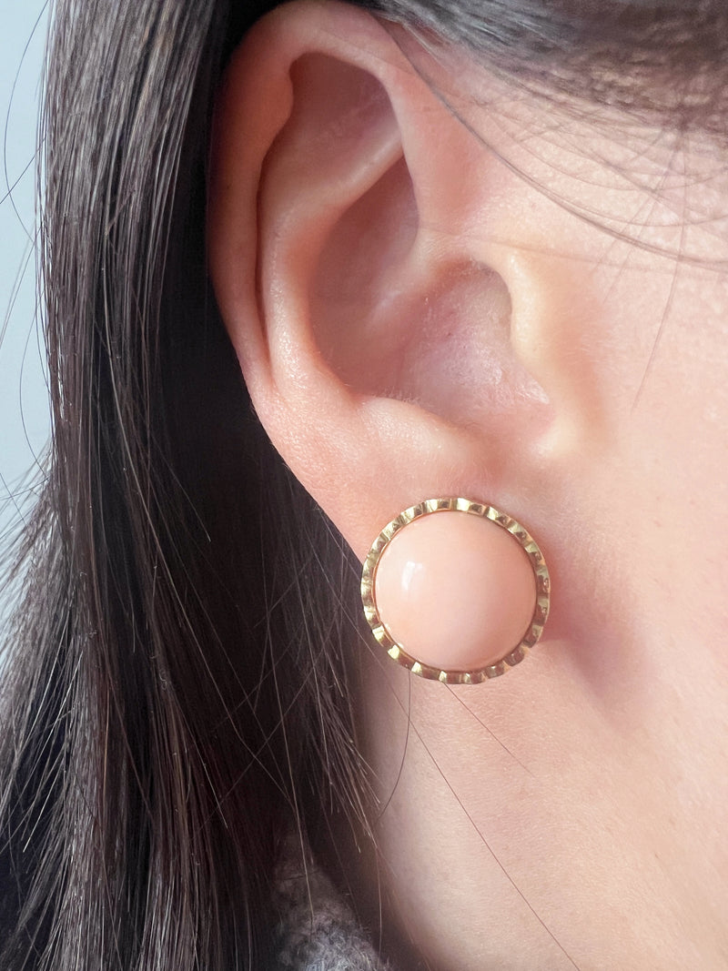 Vintage 18K gold pink coral button clip earrings