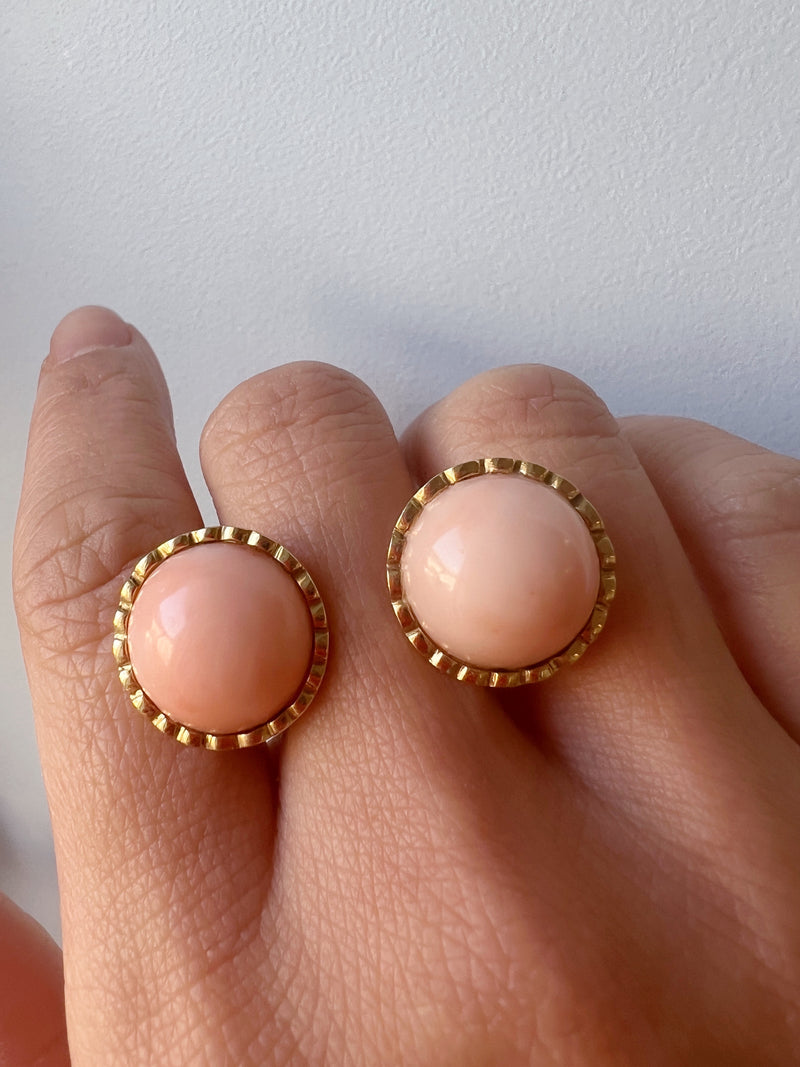 Vintage 18K gold pink coral button clip earrings