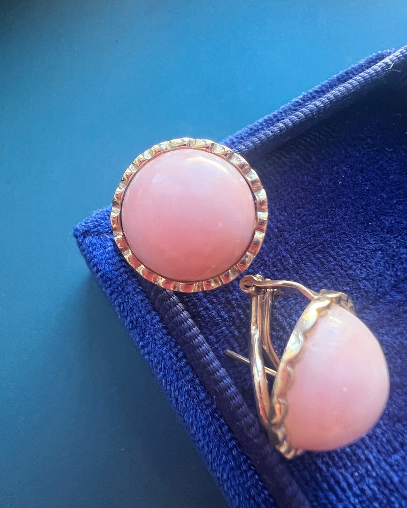 Vintage 18K gold pink coral button clip earrings