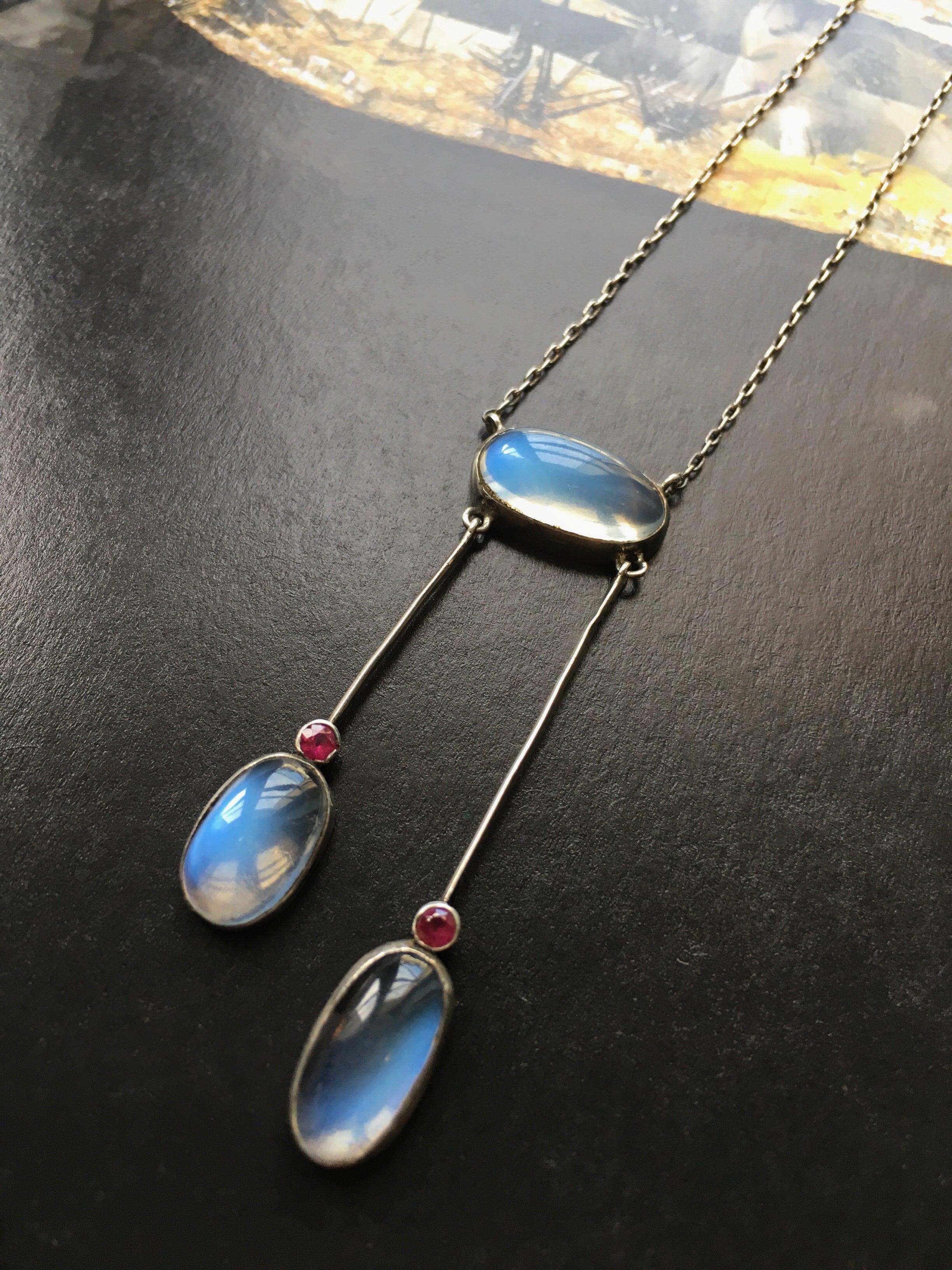 Romantic French antique blue sheen moonstone ruby silver negligee necklace - Curiously timeless