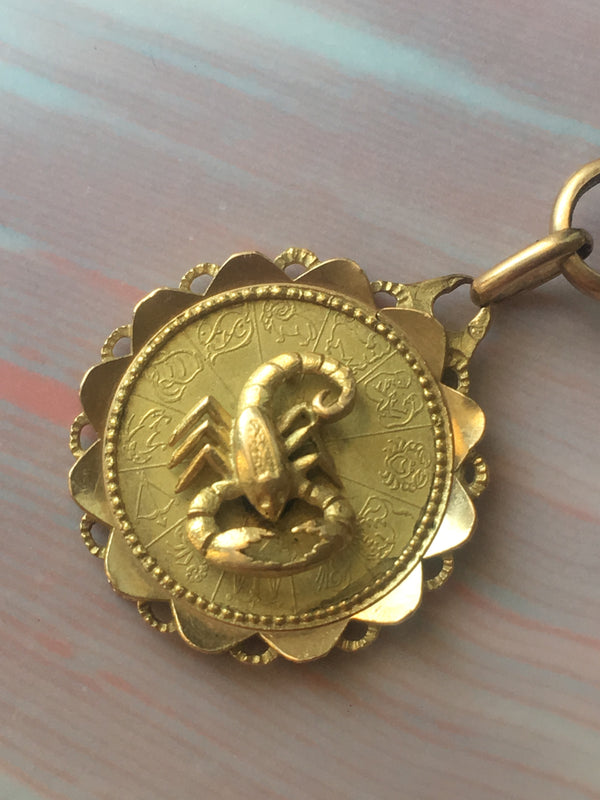 Stunning French vintage 18k gold Augis signed scorpion horoscope medal