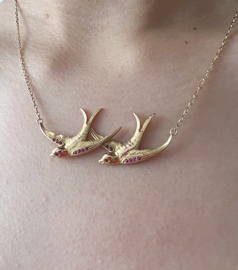 French antique 18K gold necklace with two swallows