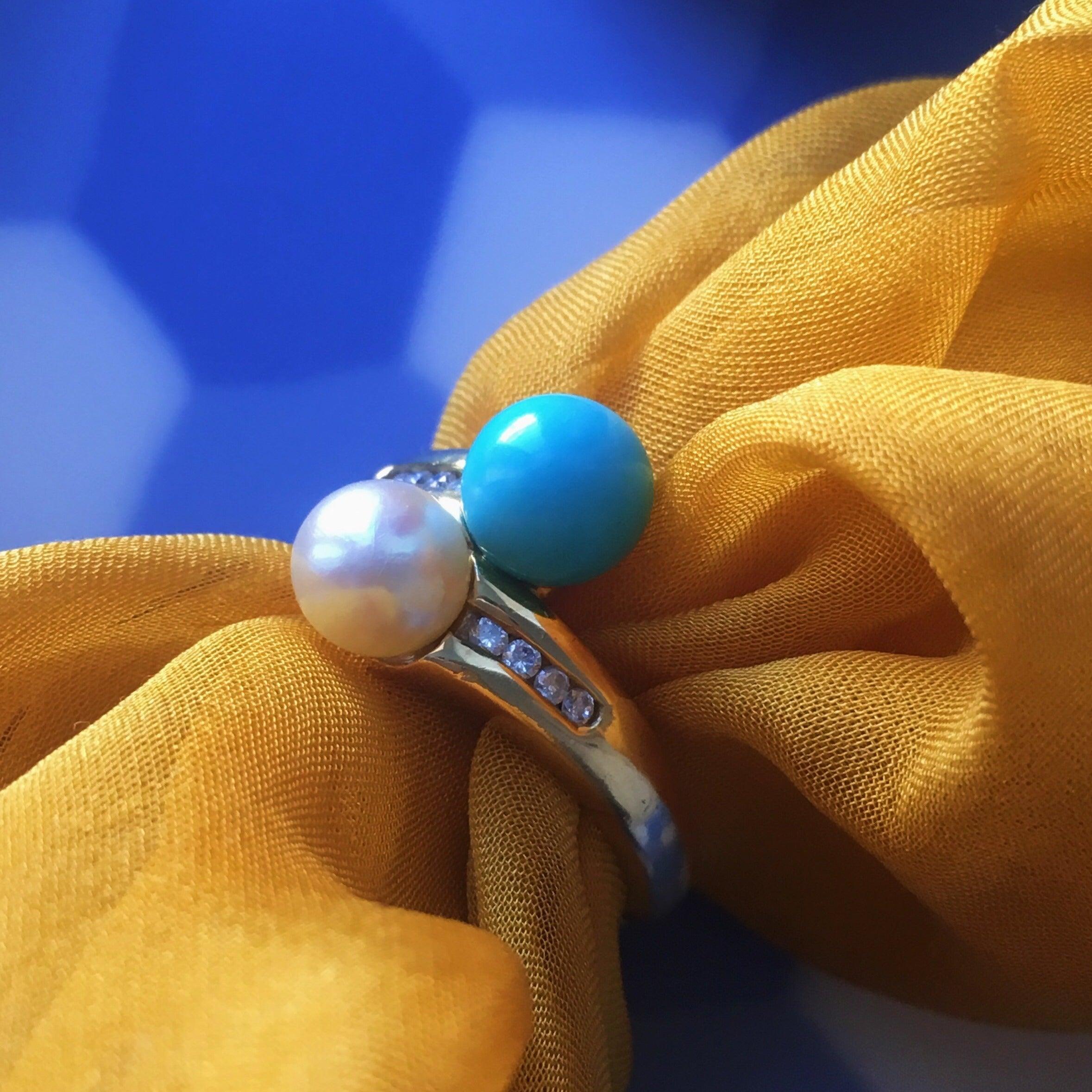 Pearl & turquoise diamond Toi et Moi 18k gold ring - Curiously timeless