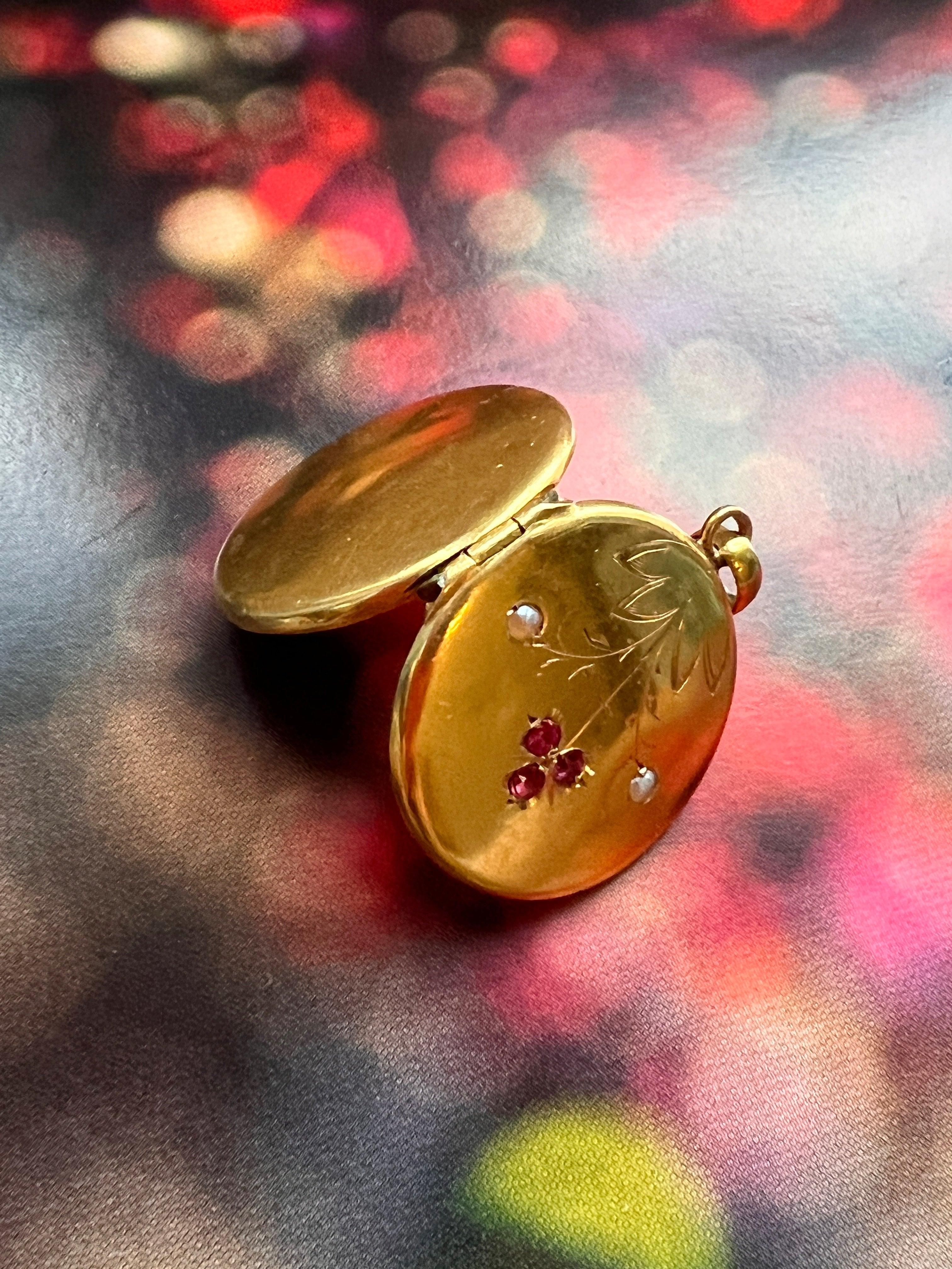 Lovely French Antique Art Nouveau 18k gold cherry locket pendant - Curiously timeless