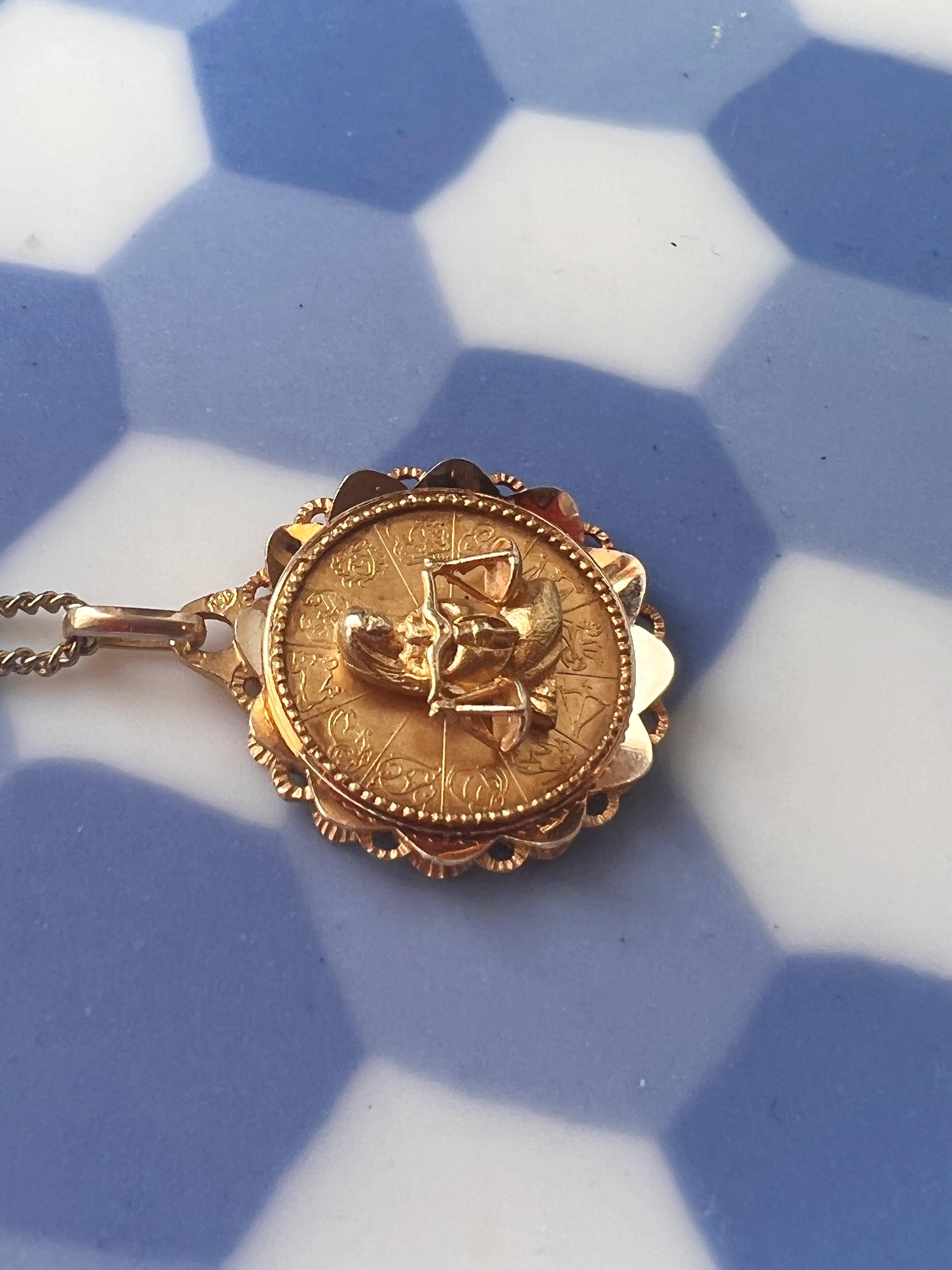 Stunning French vintage 18k gold Augis signed Zodiac Libra sign medal - Curiously timeless