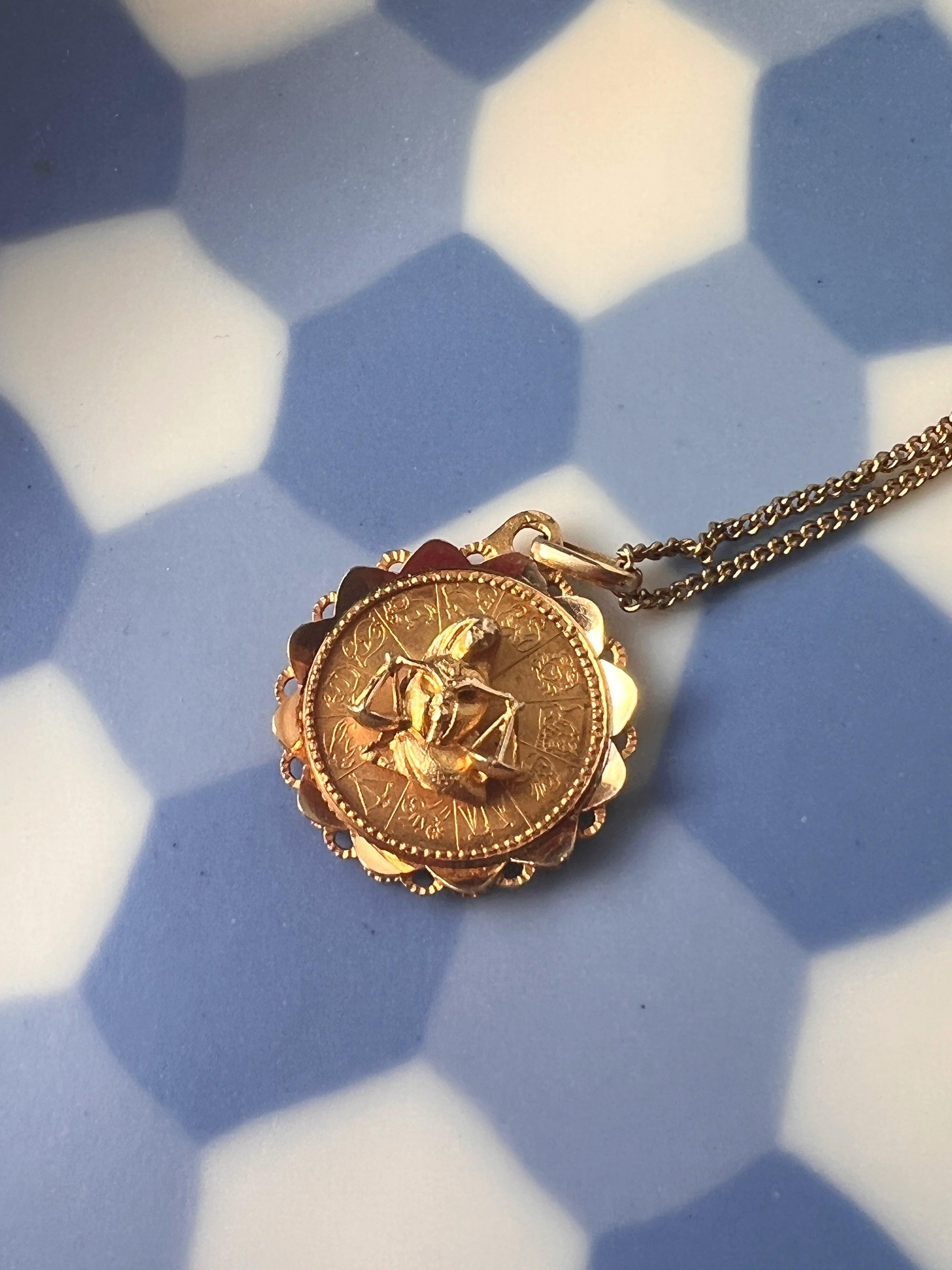 Stunning French vintage 18k gold Augis signed Zodiac Libra sign medal - Curiously timeless