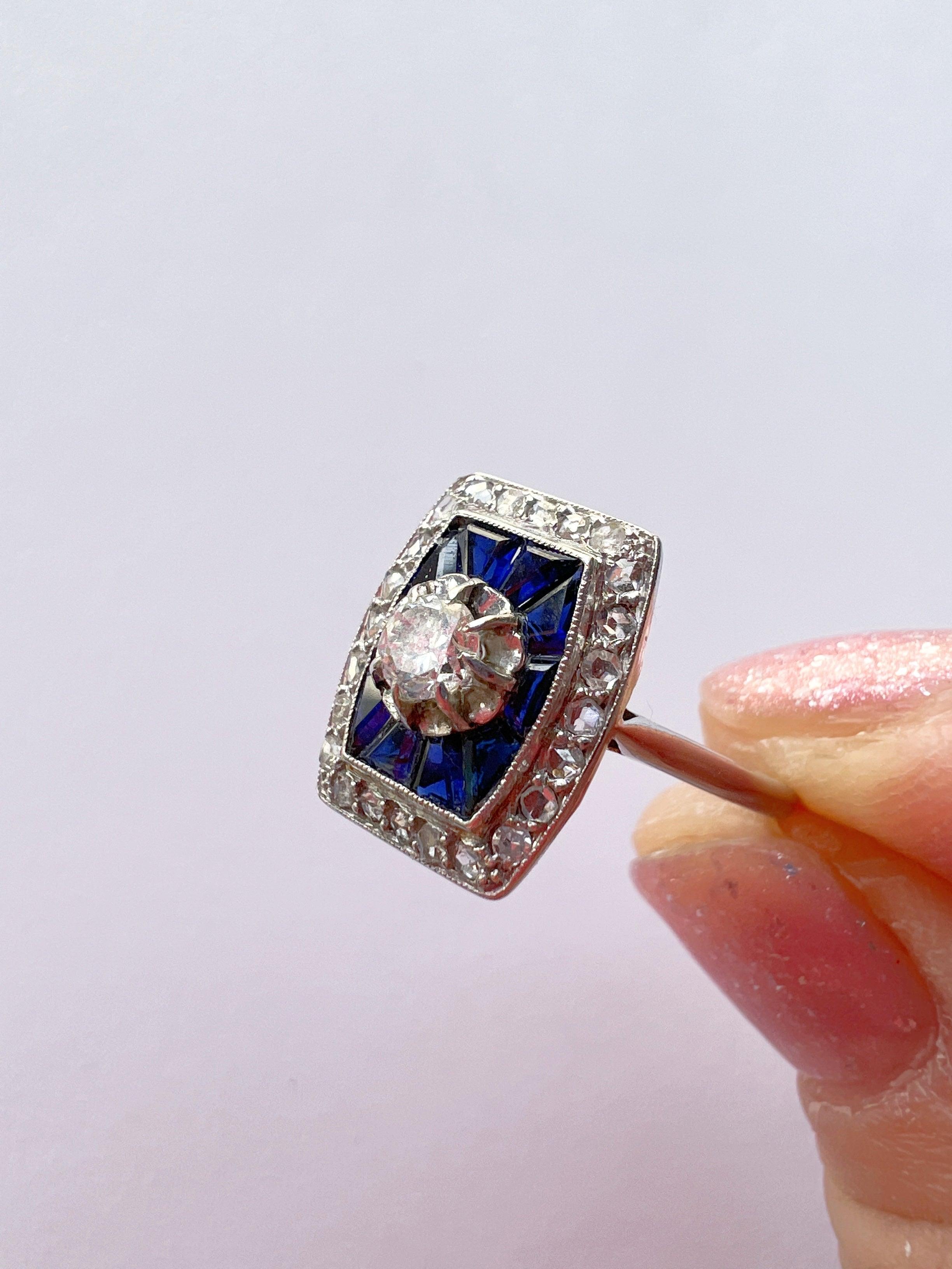 Art Deco 18K gold diamond blue sapphire ring - Curiously timeless