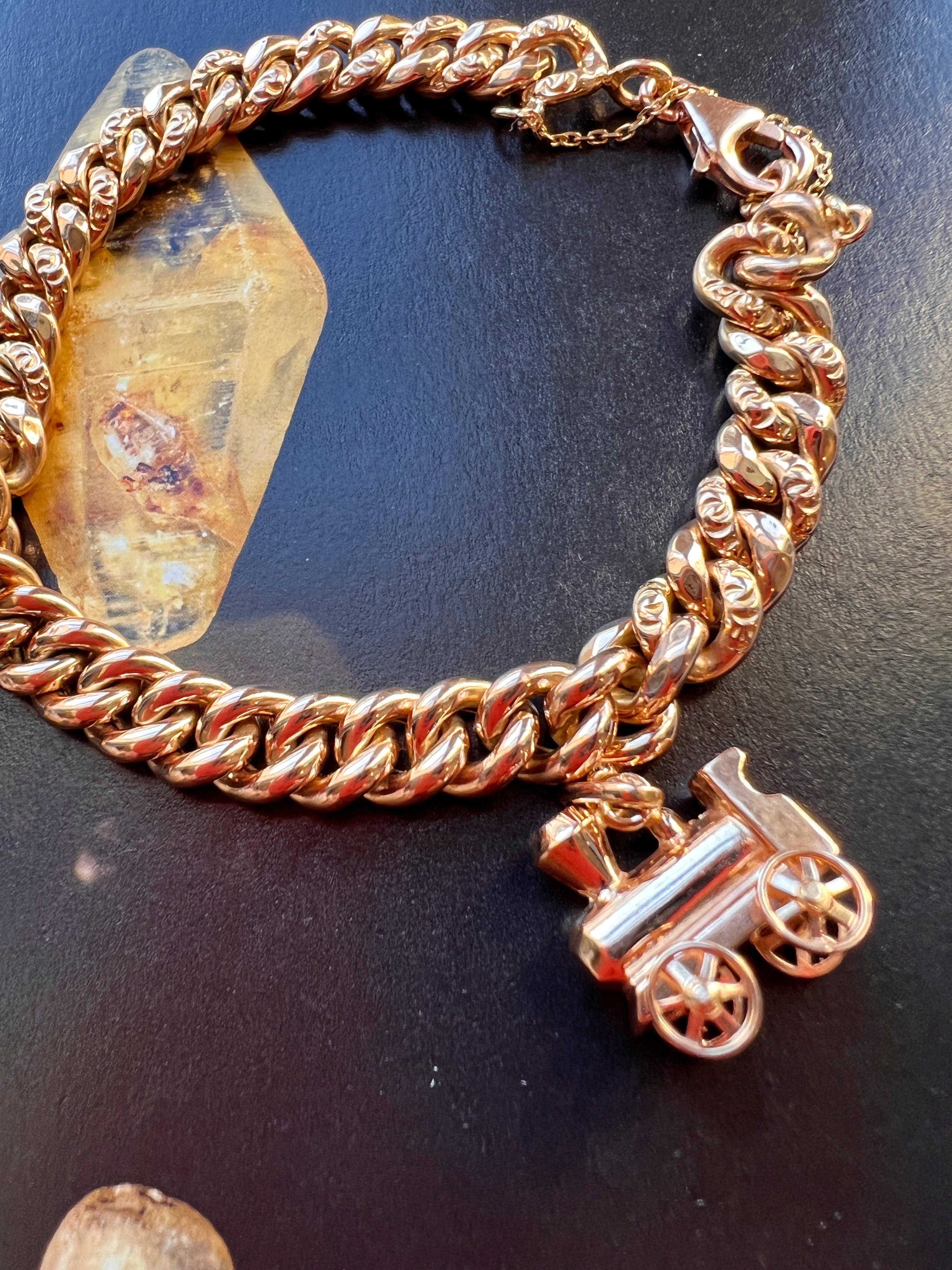 Very sweet French 1950s 18K gold bracelet with angel medal and baby stroller charm - Curiously timeless