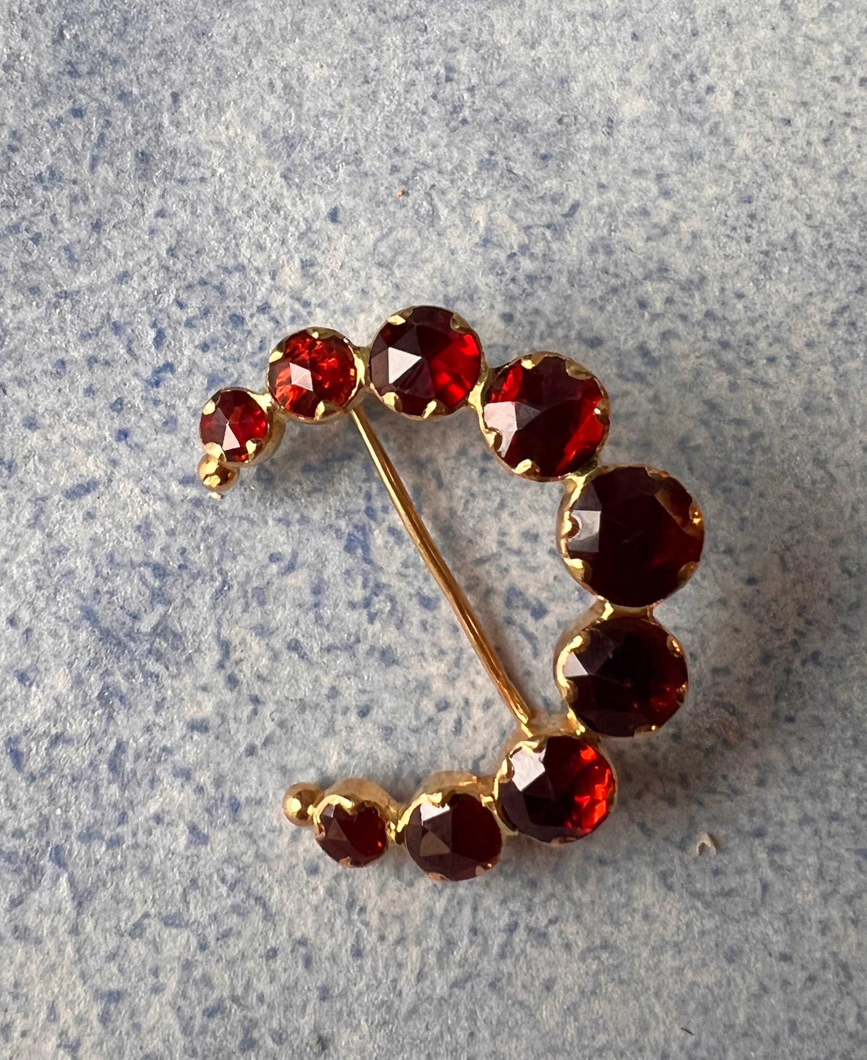 Stunning French antique 18K Perpignan red garnet crescent brooch - Curiously timeless