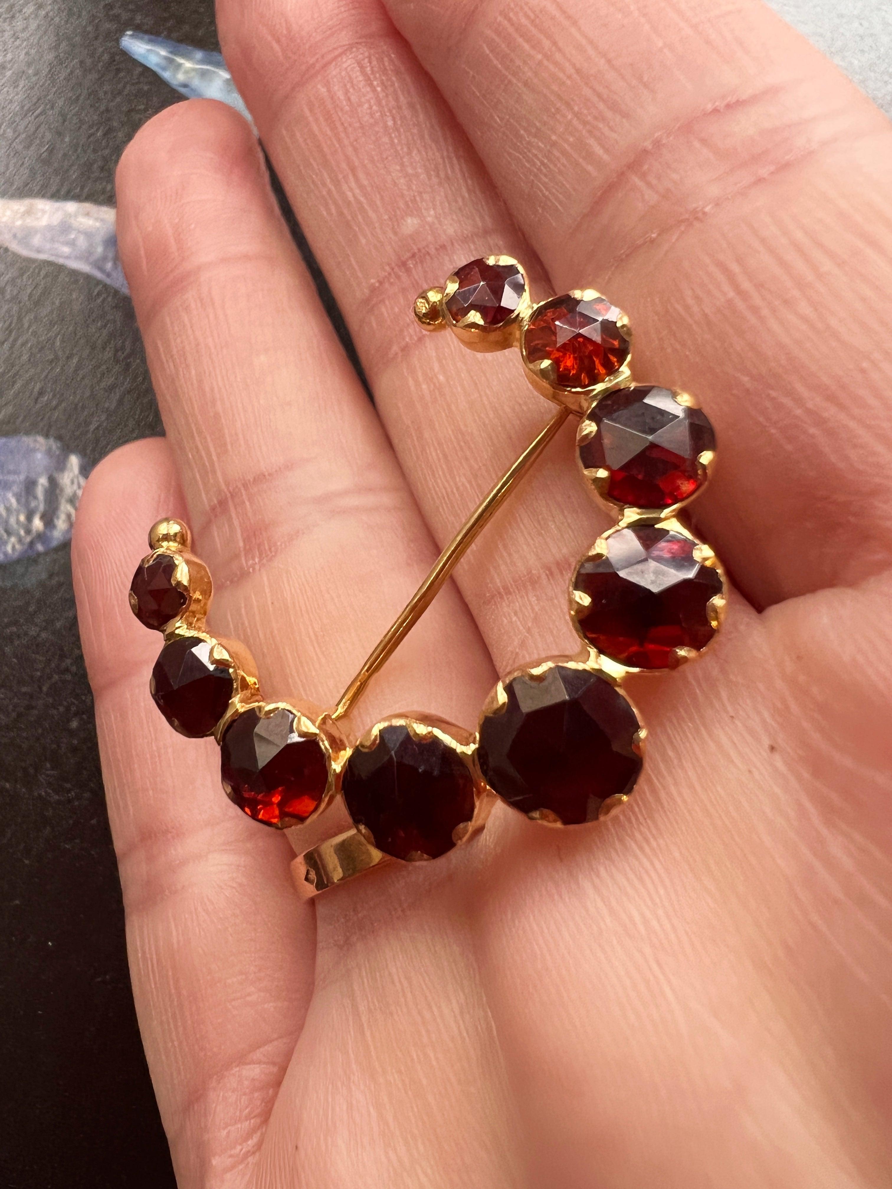 Stunning French antique 18K Perpignan red garnet crescent brooch - Curiously timeless