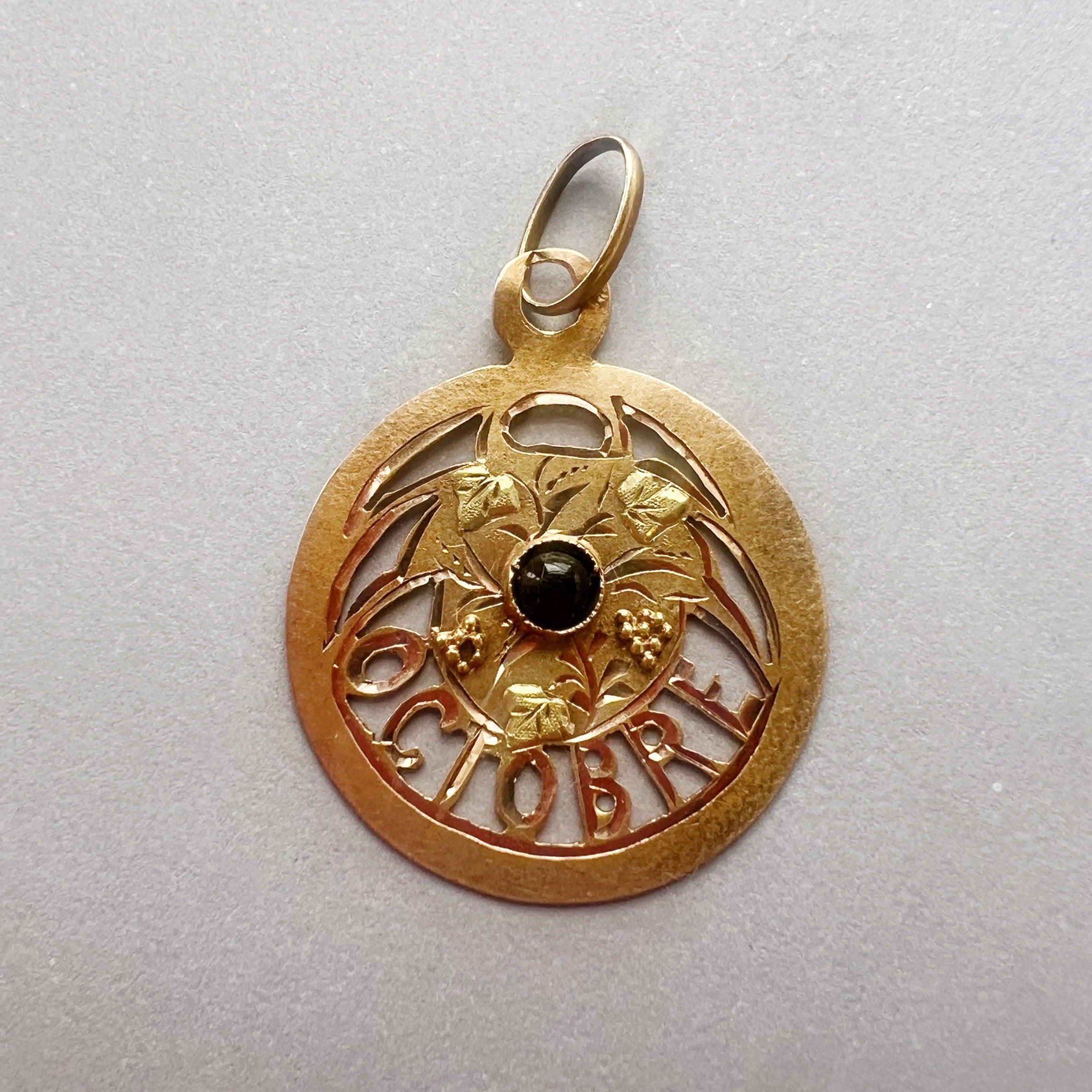 French Art Nouveau era 18K gold “Octobre” (October) medal pendentif - Curiously timeless