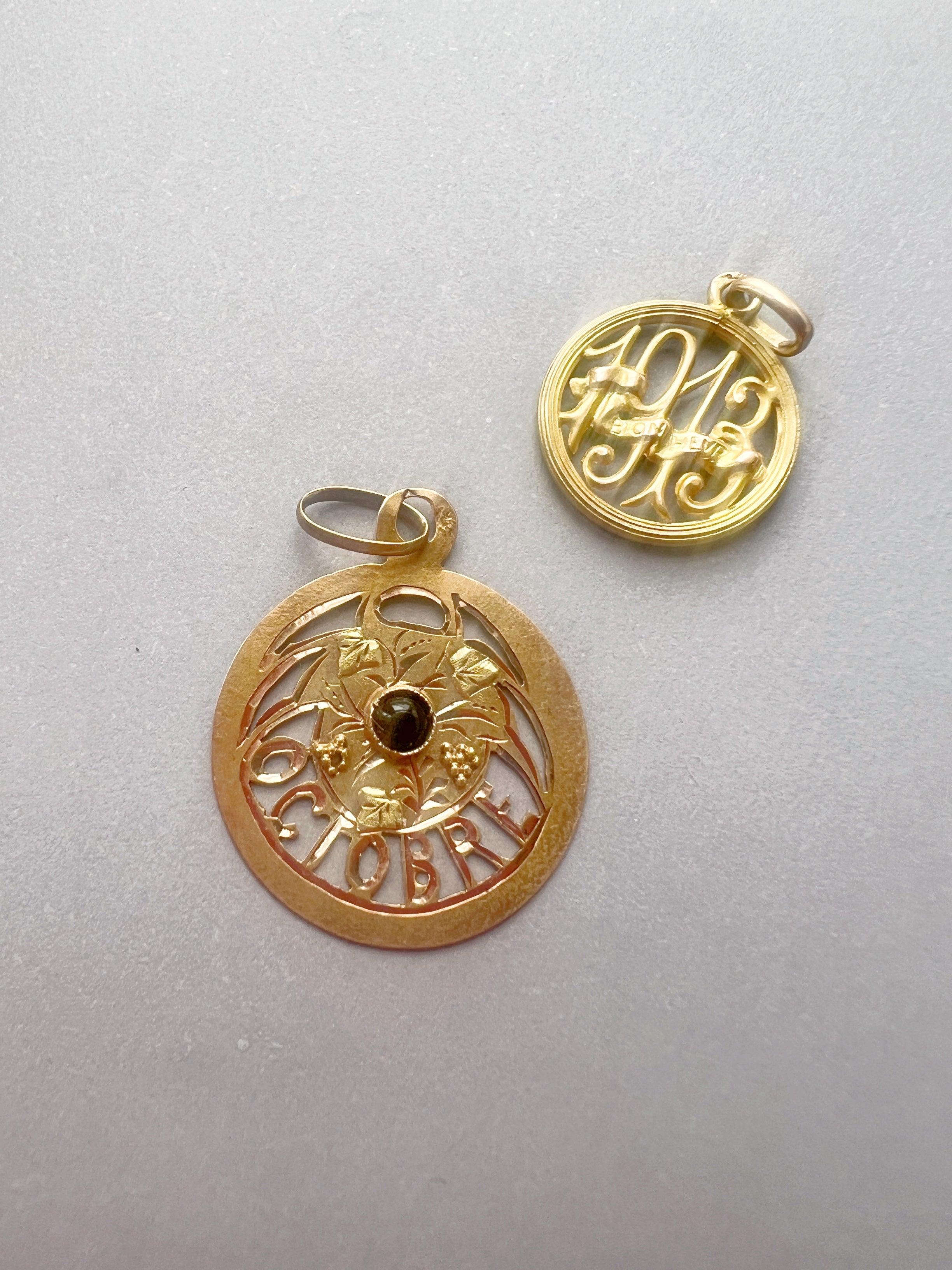 French Edwardian era 18K gold “1913” "Bonheur" medal pendant - Curiously timeless