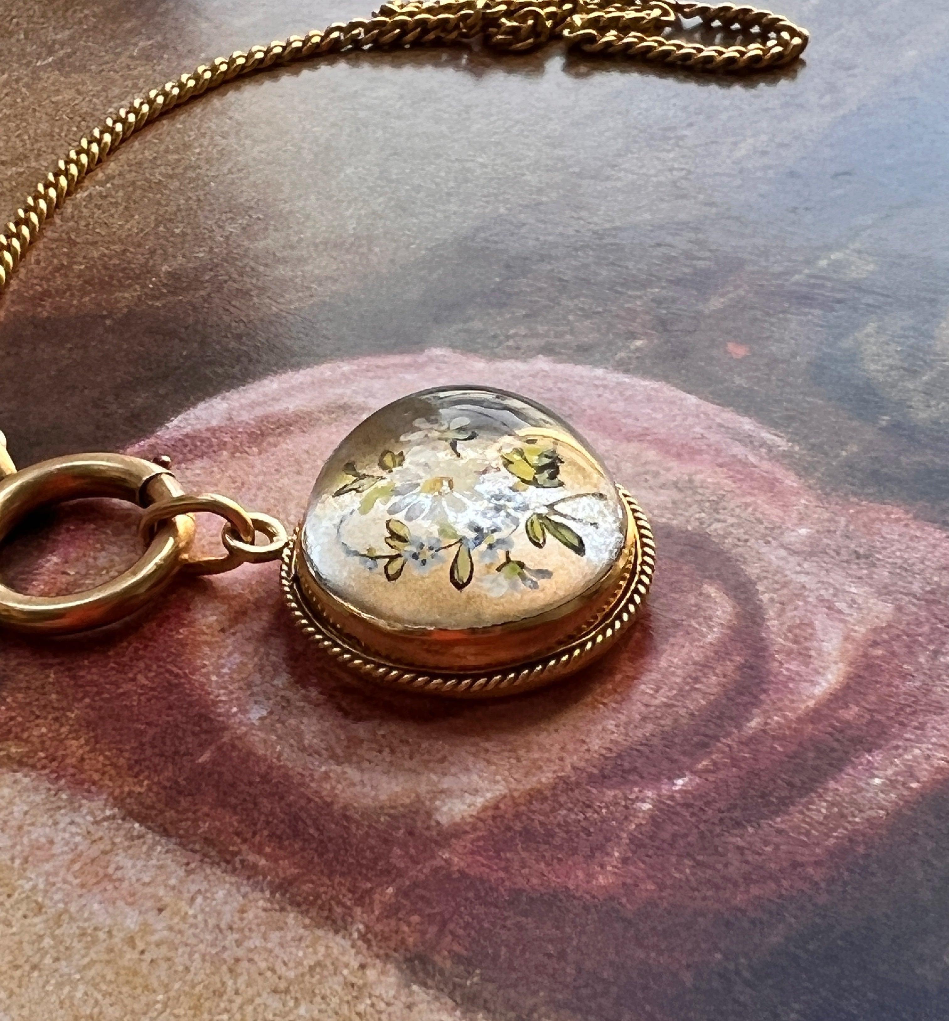 Very sentimental French Antique 18K gold Daisy and pansy Flower Rock crystal locket pendant - Curiously timeless