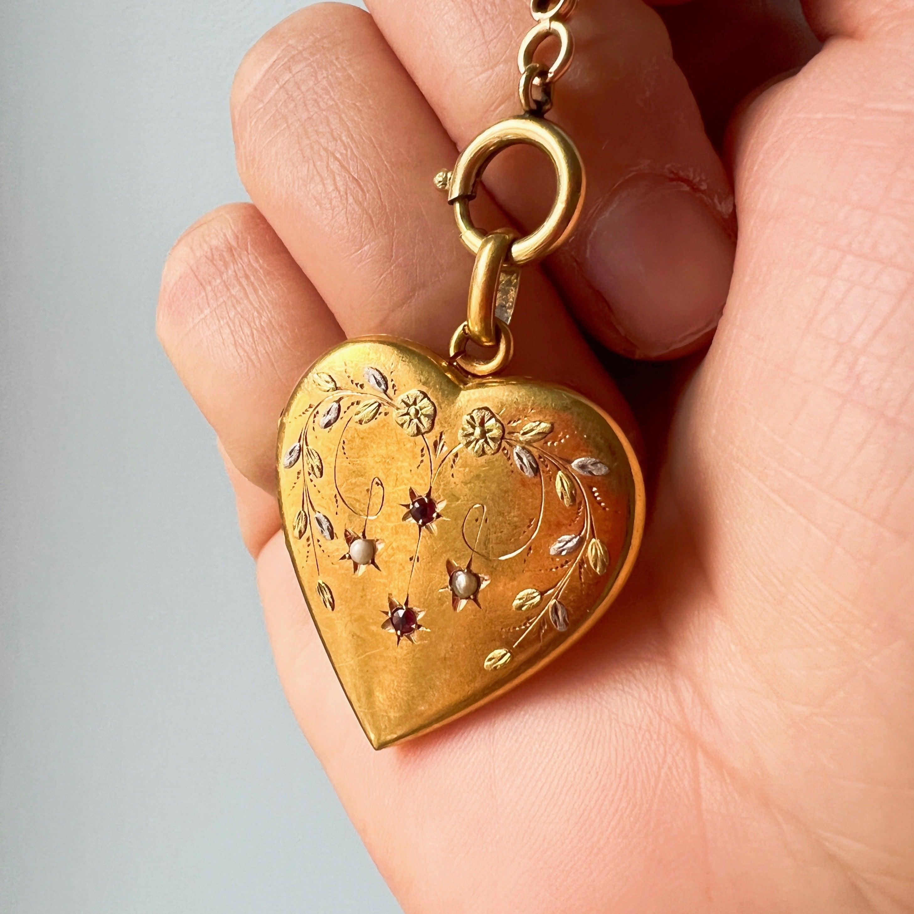 Very sweet French Art Nouveau era 18K gold pearl heart shape locket pendant - Curiously timeless