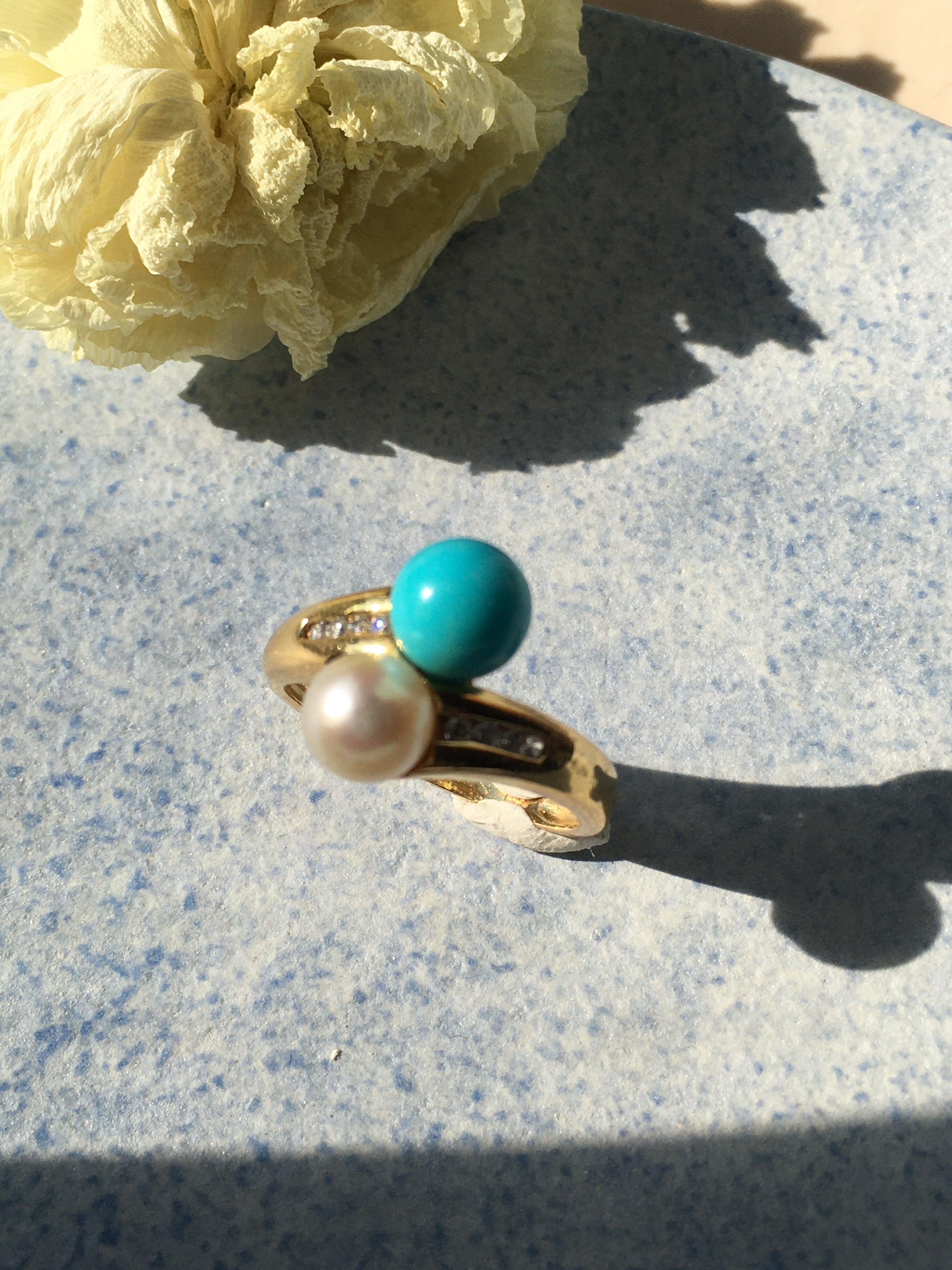 Pearl & turquoise diamond Toi et Moi 18k gold ring - Curiously timeless