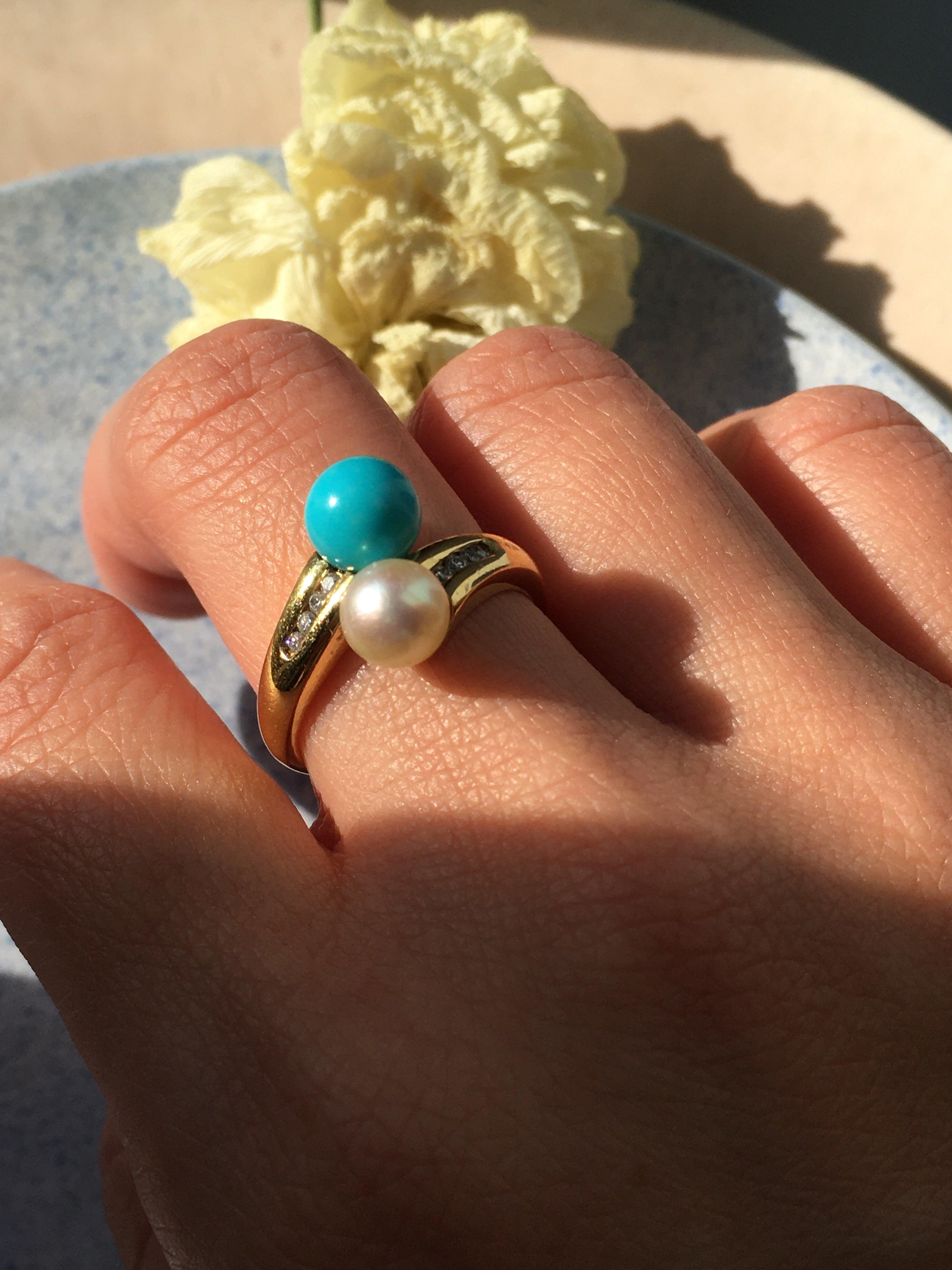 Pearl & turquoise diamond Toi et Moi 18k gold ring - Curiously timeless