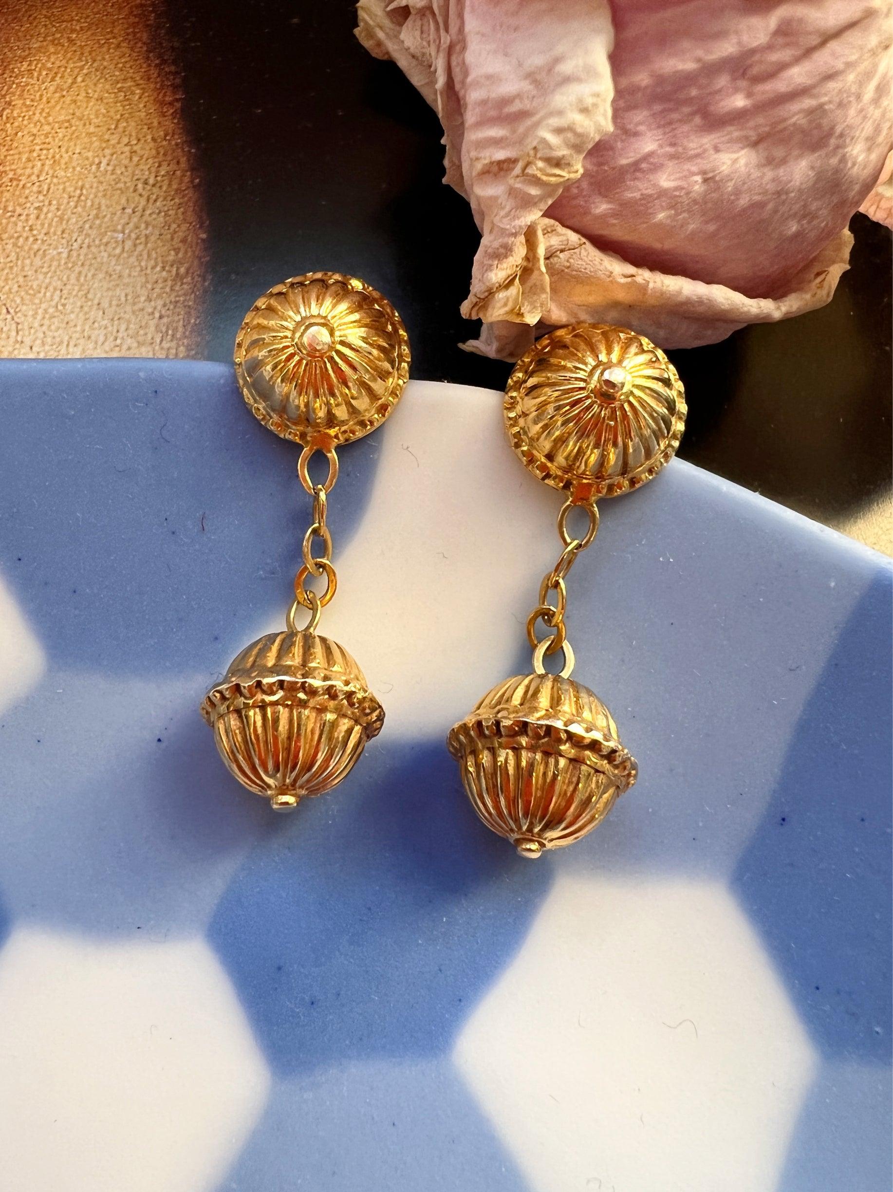 French 18k gold sphere ball drop earrings - Curiously timeless