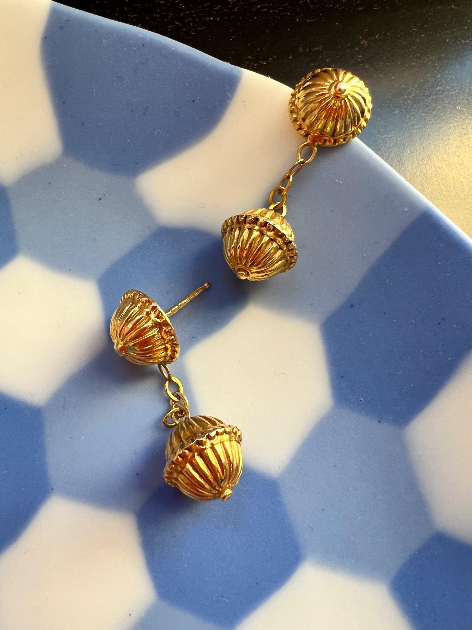 French 18k gold sphere ball drop earrings - Curiously timeless