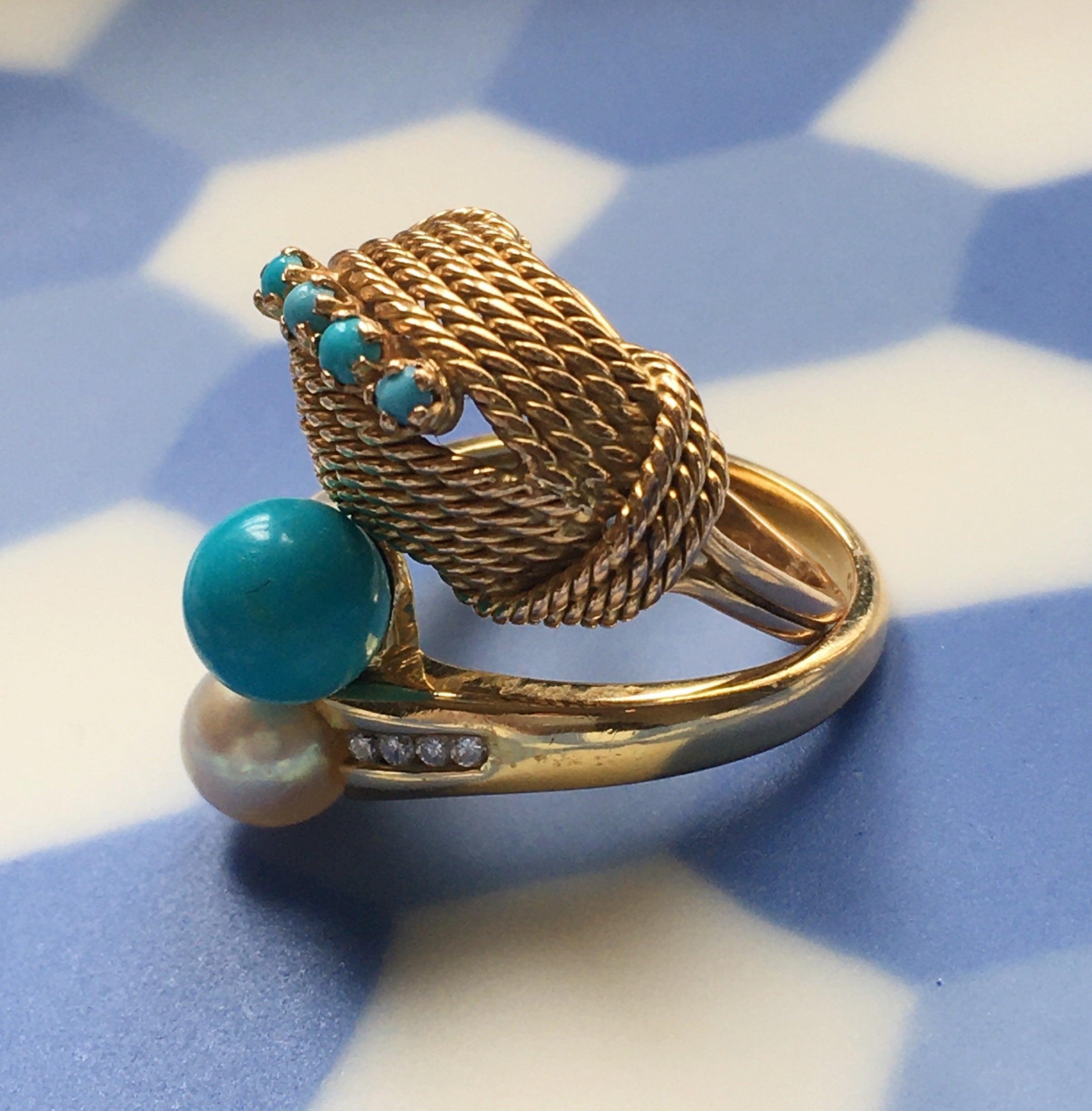 18K gold Turquoise Dome Ring - Curiously timeless