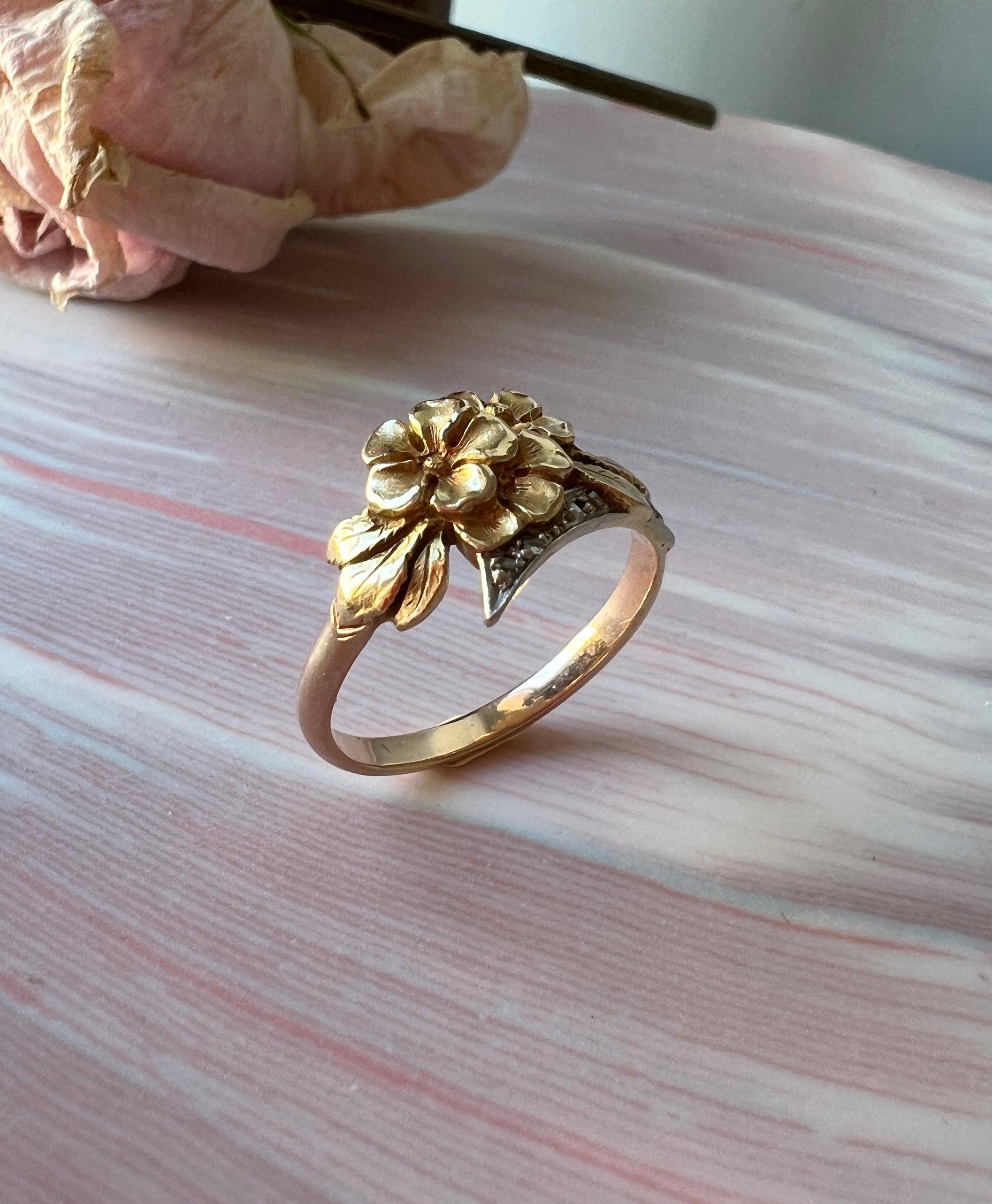 Rare Art Nouveau era 18k gold diamond pansy flower ring - Curiously timeless