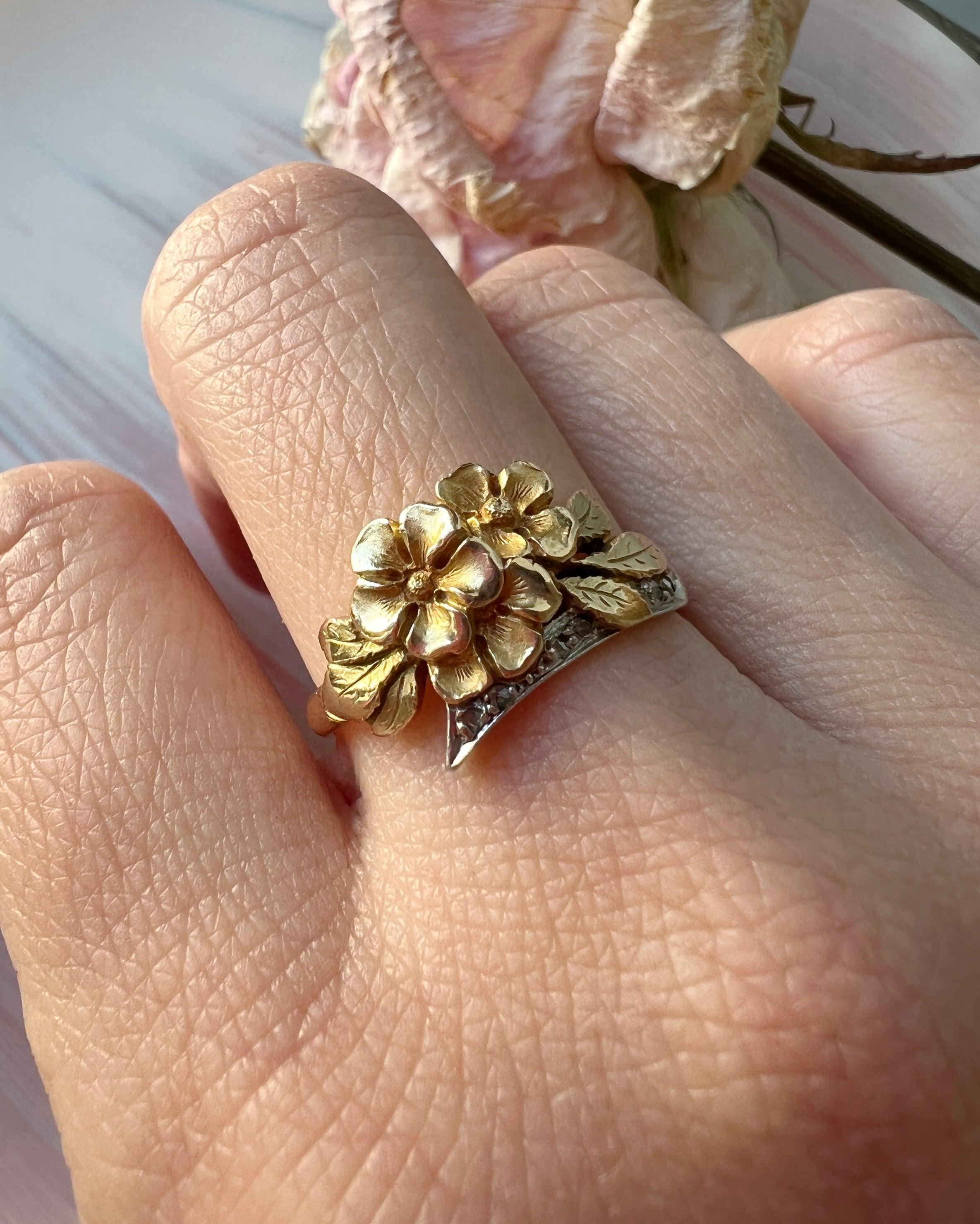 Rare Art Nouveau era 18k gold diamond pansy flower ring - Curiously timeless