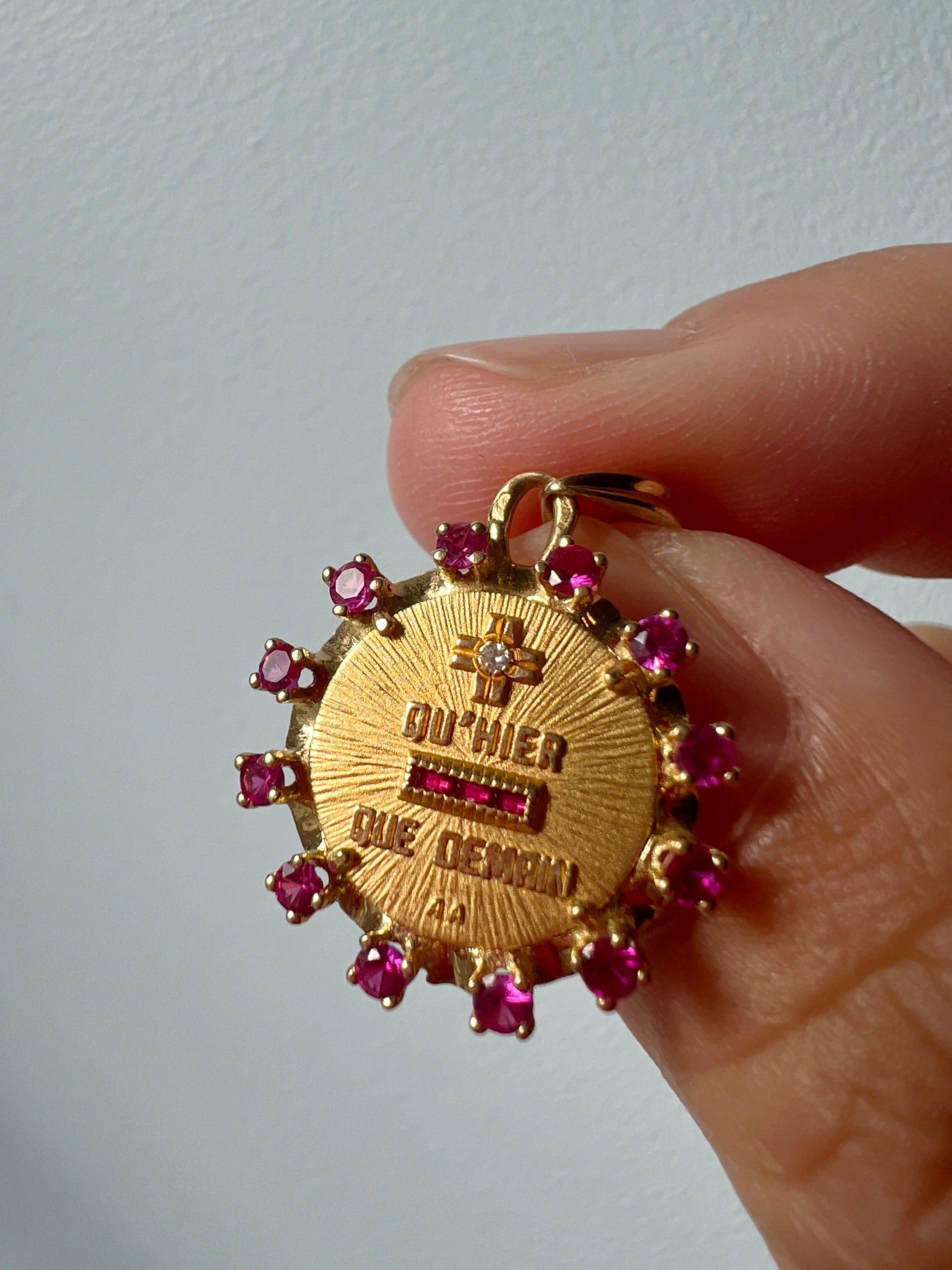 Vintage Augis 18K gold “more than yesterday, less than tomorrow” ruby frame medal - Curiously timeless