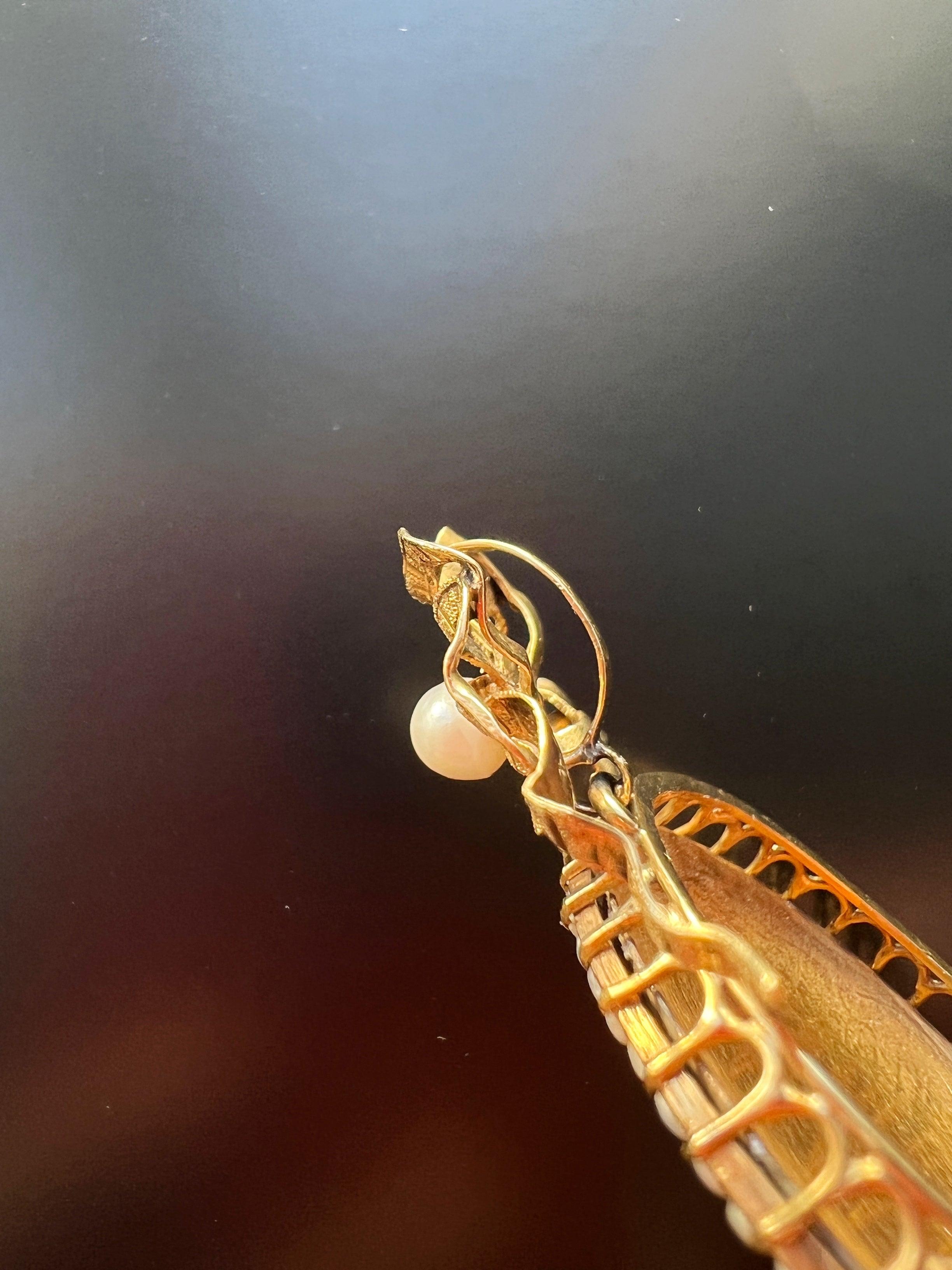 Victorian era 14K gold pearl Cupid bow pendant - Curiously timeless