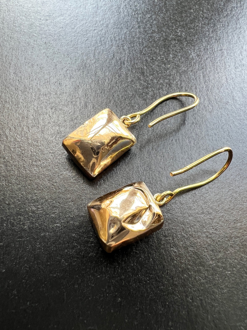 Victorian era 18K gold French Perpignan garnet earrings