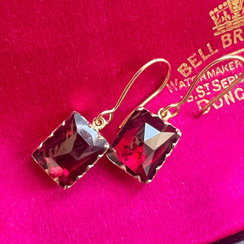 Victorian era 18K gold French Perpignan garnet earrings