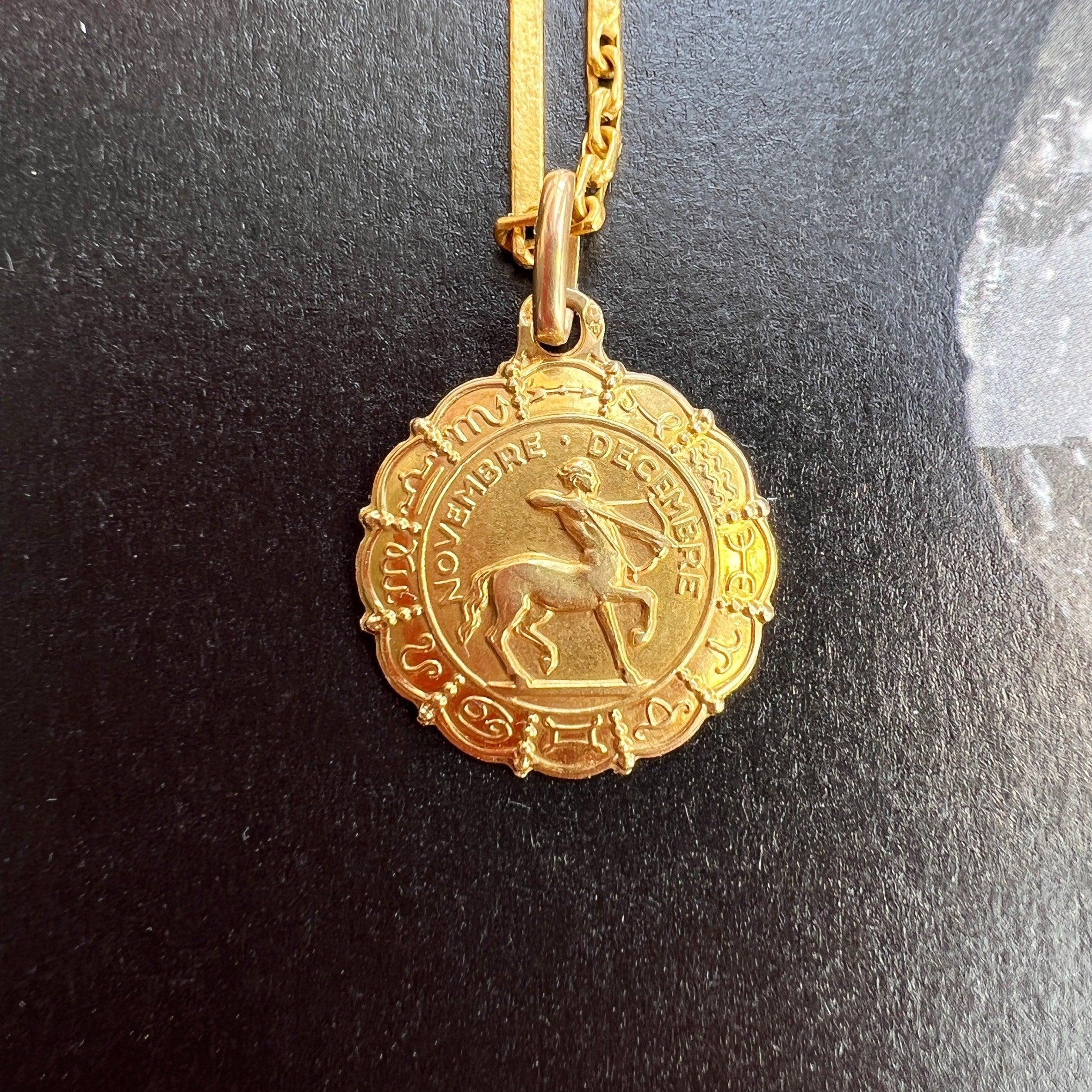 Beautiful Vintage Zodiac Sagittarius 18K gold medal pendant - Curiously timeless