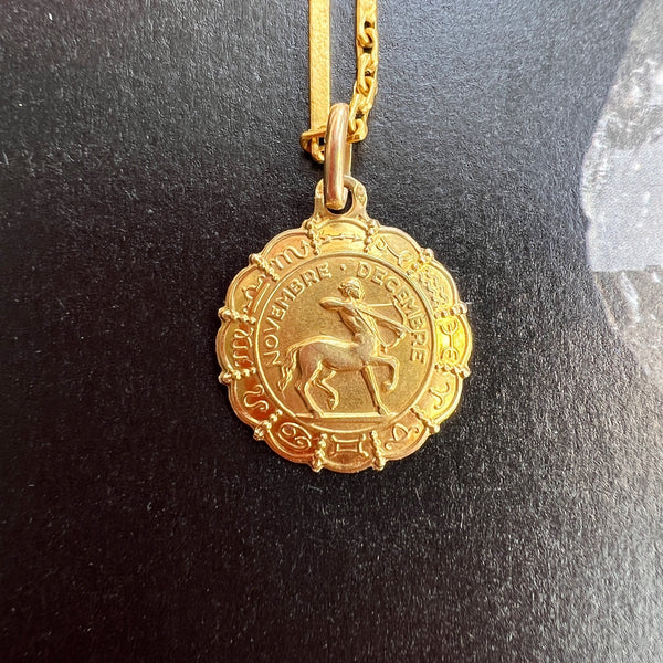 Beautiful Vintage Zodiac Sagittarius 18K gold medal pendant