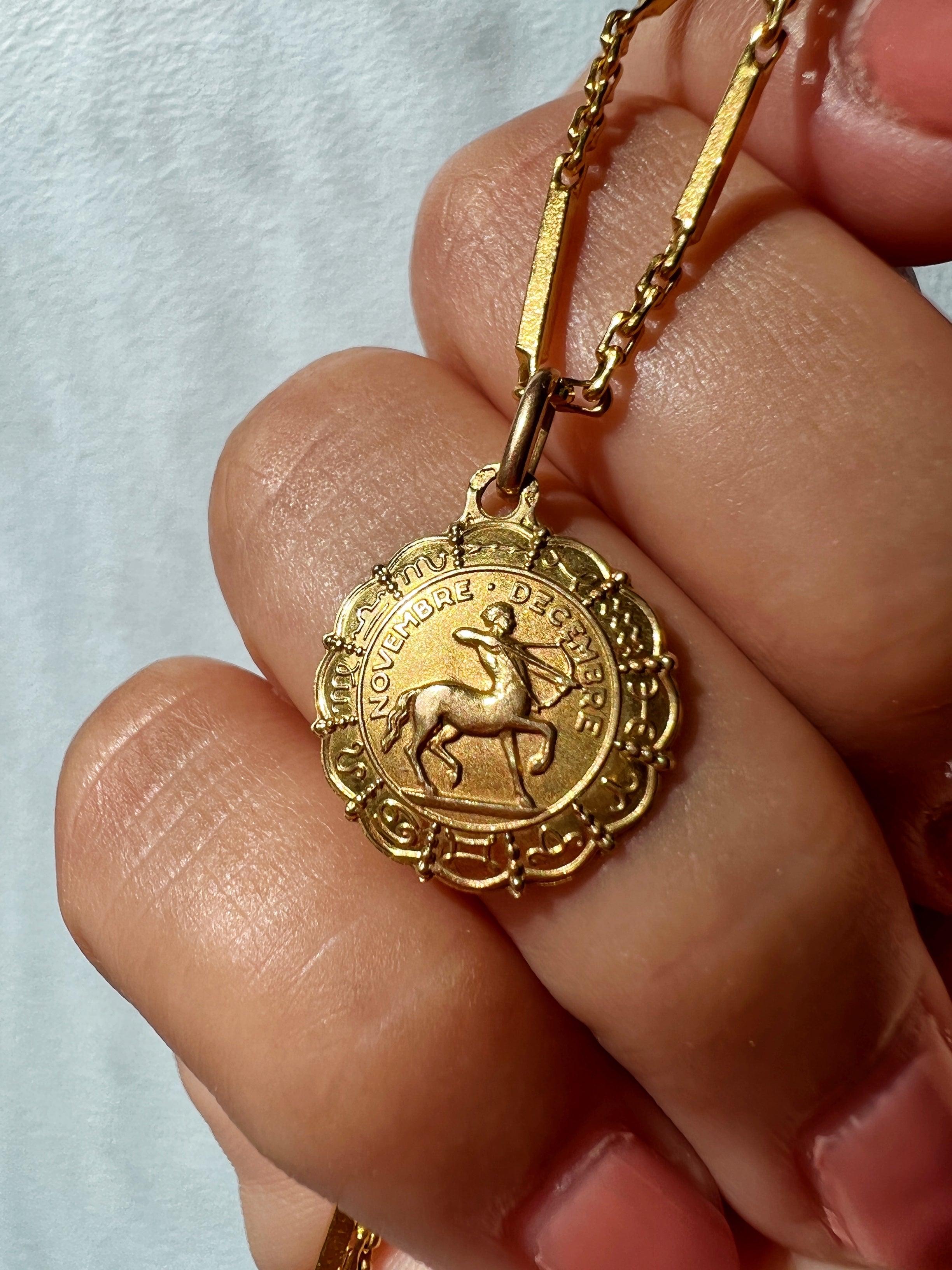 Beautiful Vintage Zodiac Sagittarius 18K gold medal pendant - Curiously timeless