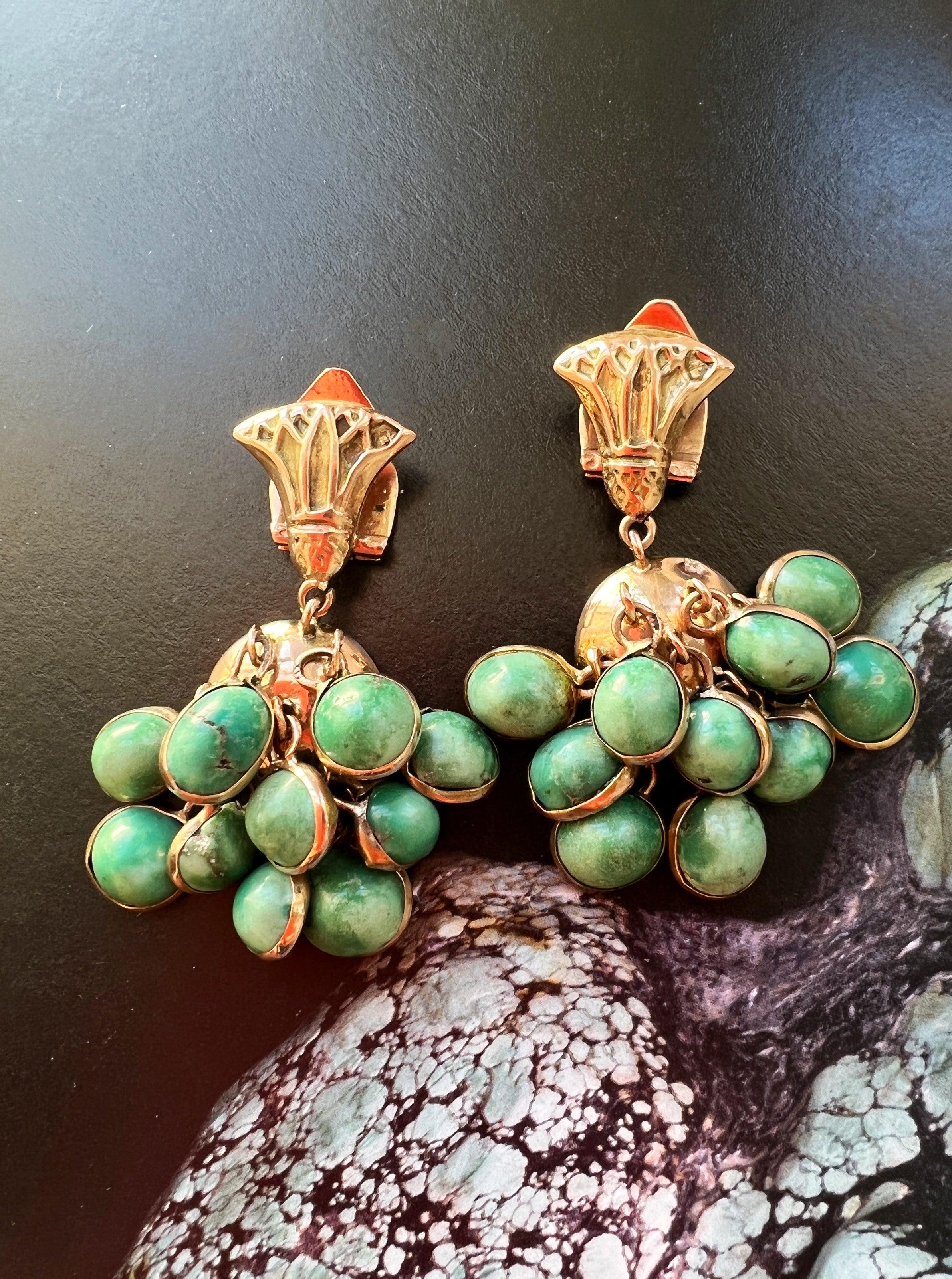 Vintage 9k yellow gold turquoise grape earrings - Curiously timeless