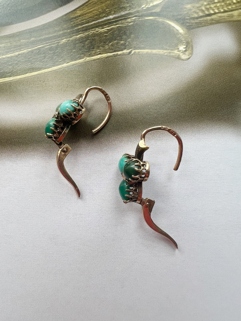 Lovely Victorian era 18K gold turquoise pearl clover earrings