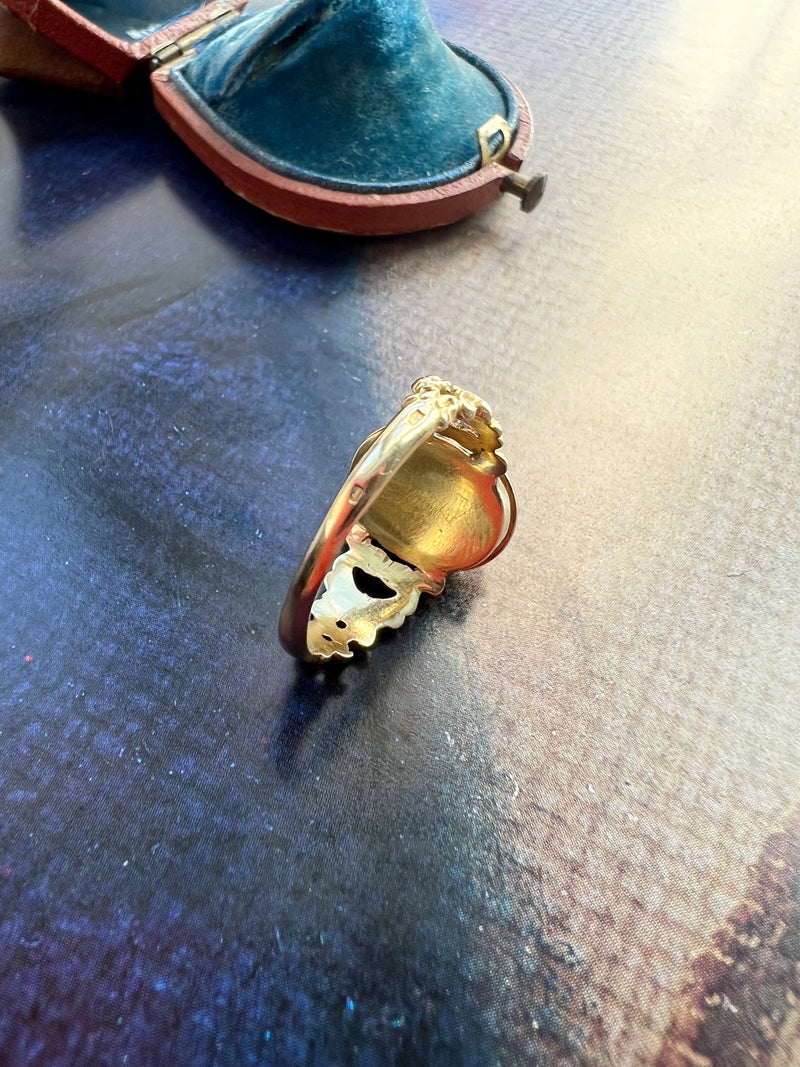 Very rare antique 18K gold ruby pearl black enamel secret box poison ring