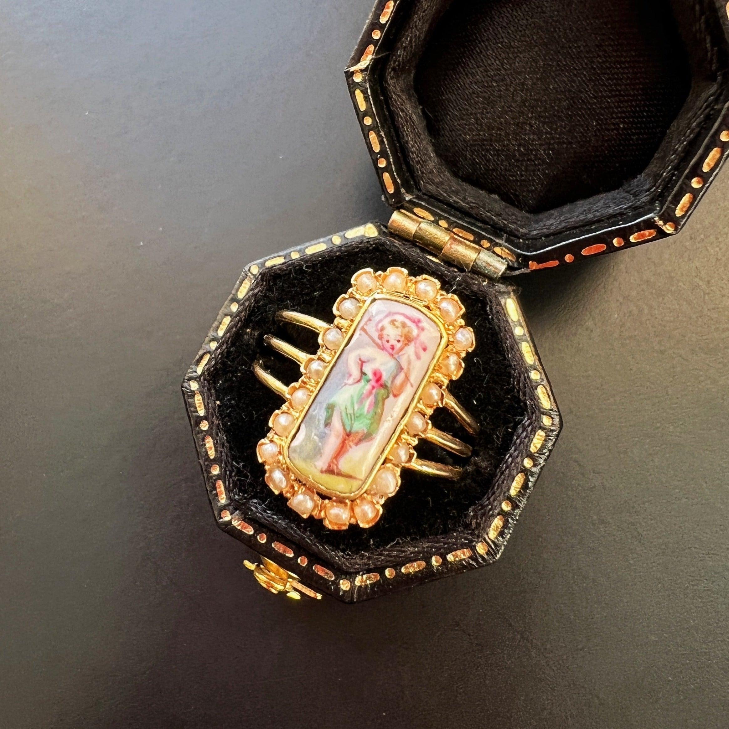 Victorian era 18k Gold Pearl miniature portrait Ring - Curiously timeless